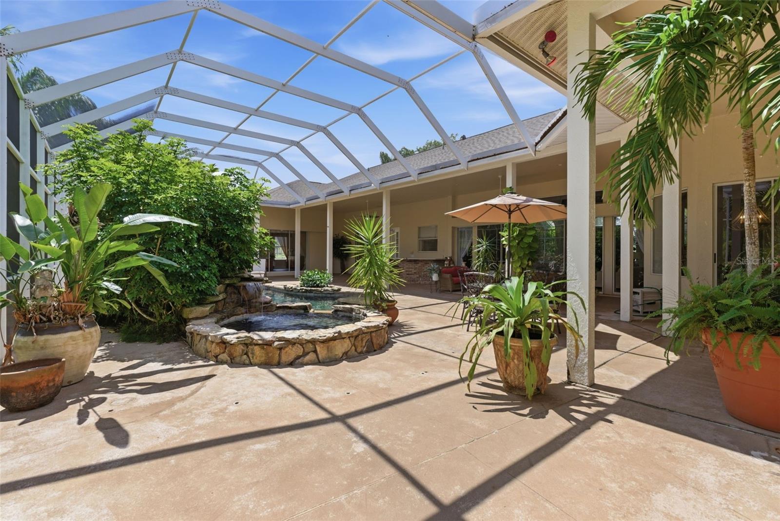 Image 36 of 83 For 18701 Pepper Pike