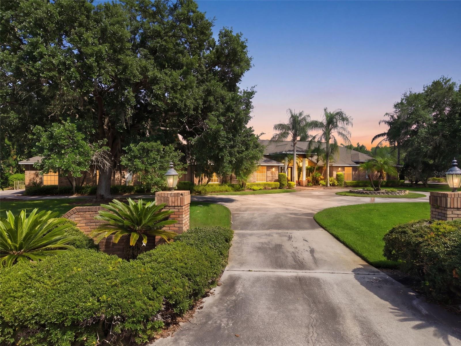 Image 4 of 83 For 18701 Pepper Pike