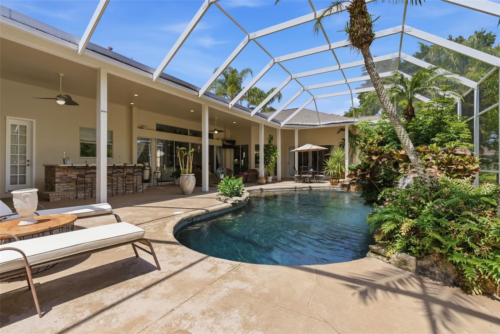 Image 41 of 83 For 18701 Pepper Pike