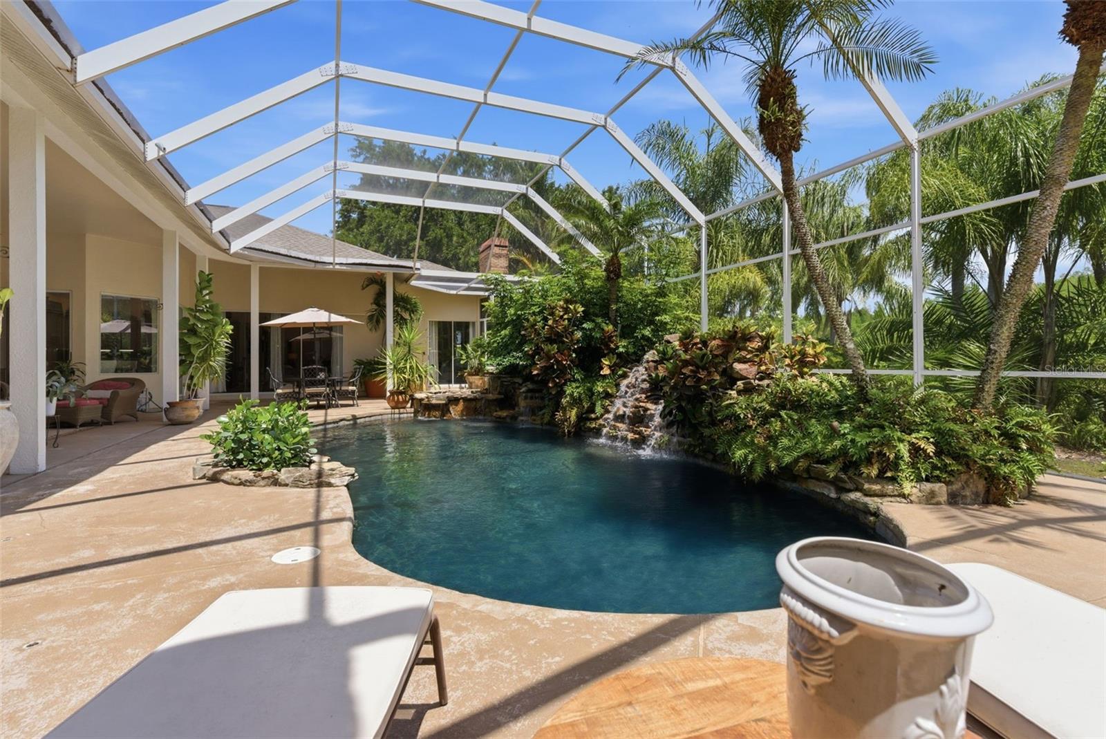 Image 42 of 83 For 18701 Pepper Pike