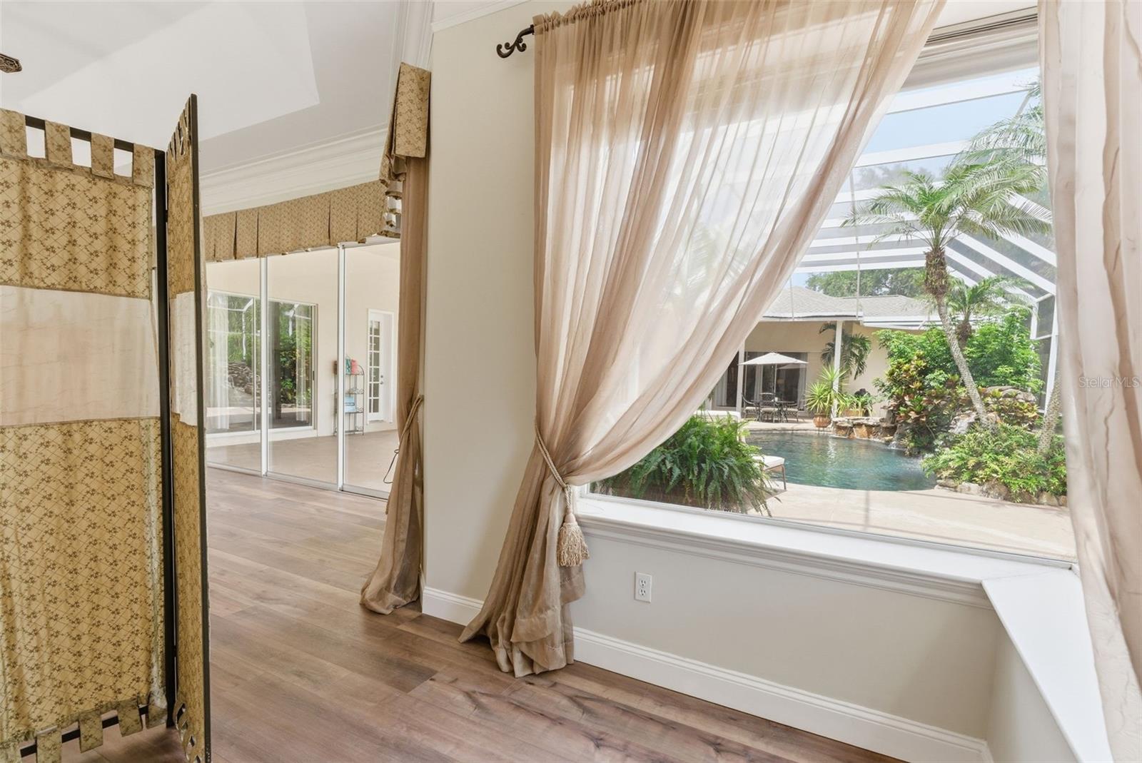 Image 48 of 83 For 18701 Pepper Pike