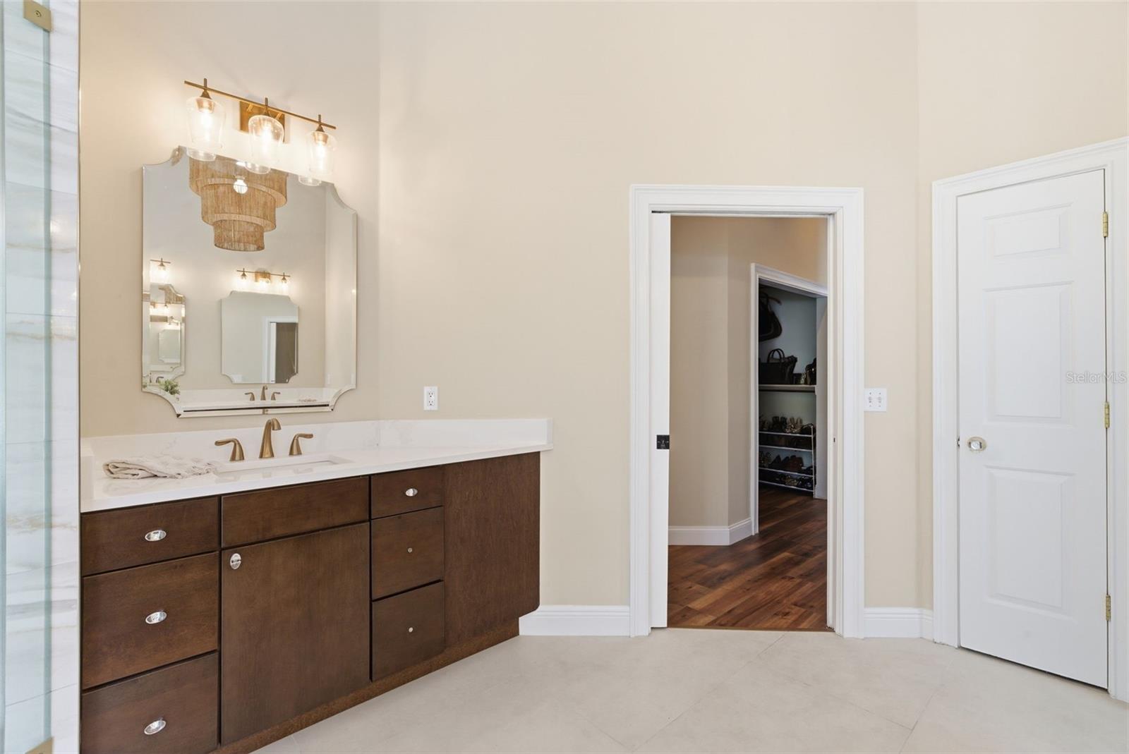 Image 52 of 83 For 18701 Pepper Pike