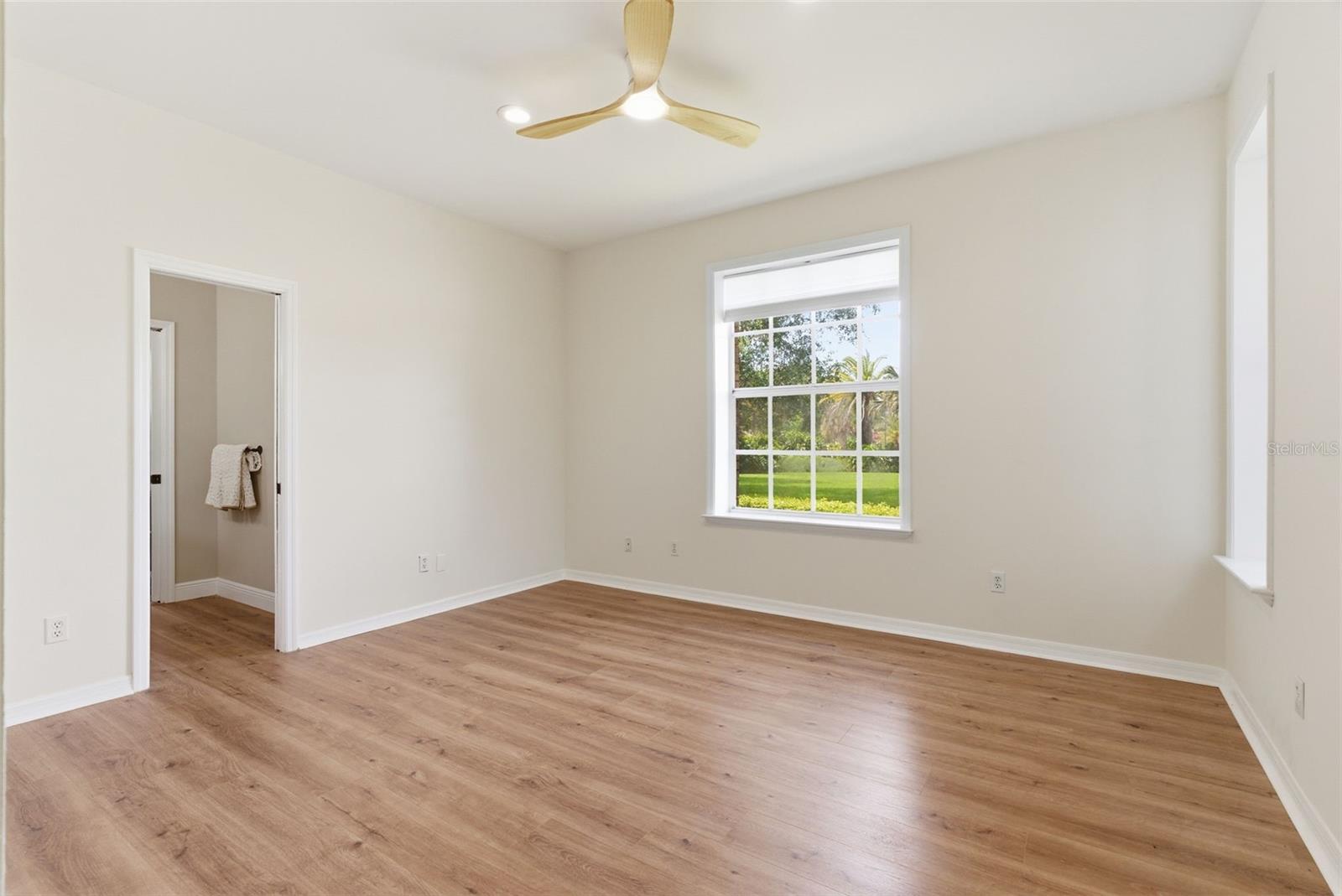 Image 62 of 83 For 18701 Pepper Pike