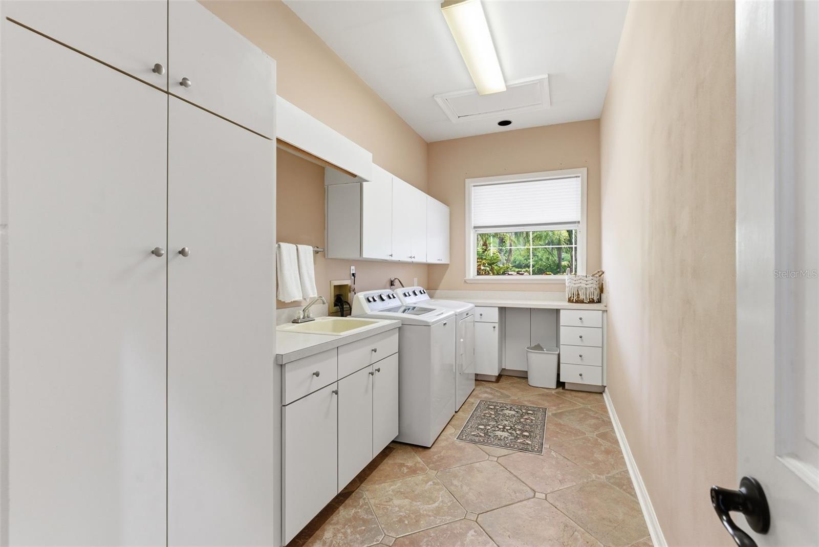 Image 74 of 83 For 18701 Pepper Pike