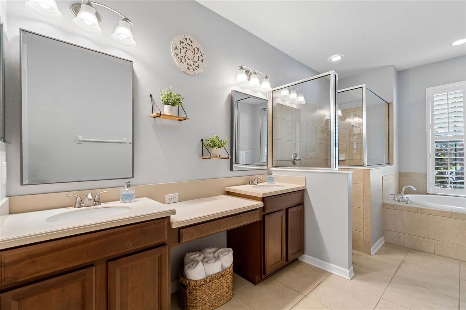 Image 21 of 93 For 19413 Sweet Grass Way