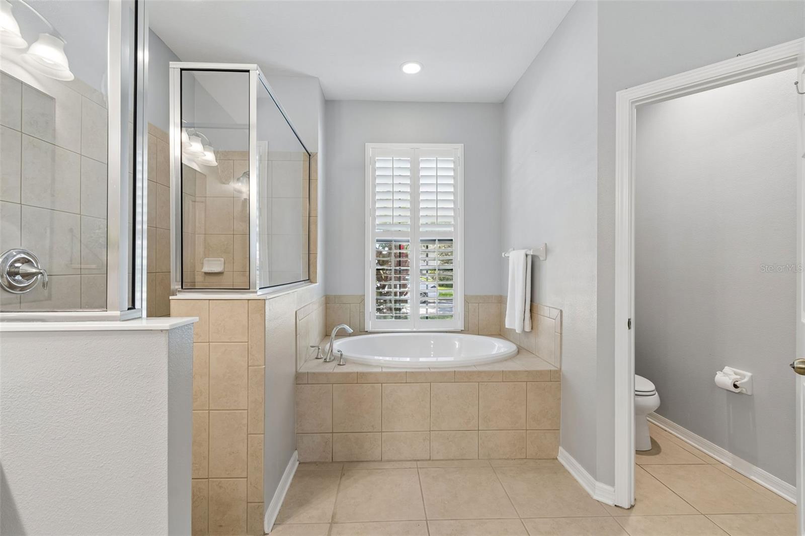 Image 24 of 93 For 19413 Sweet Grass Way