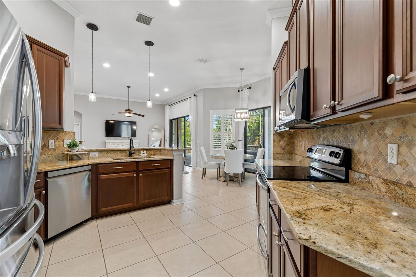 Image 34 of 93 For 19413 Sweet Grass Way