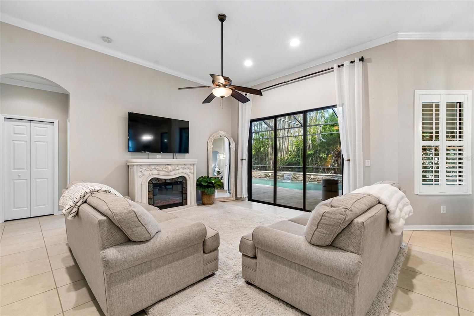 Image 40 of 93 For 19413 Sweet Grass Way