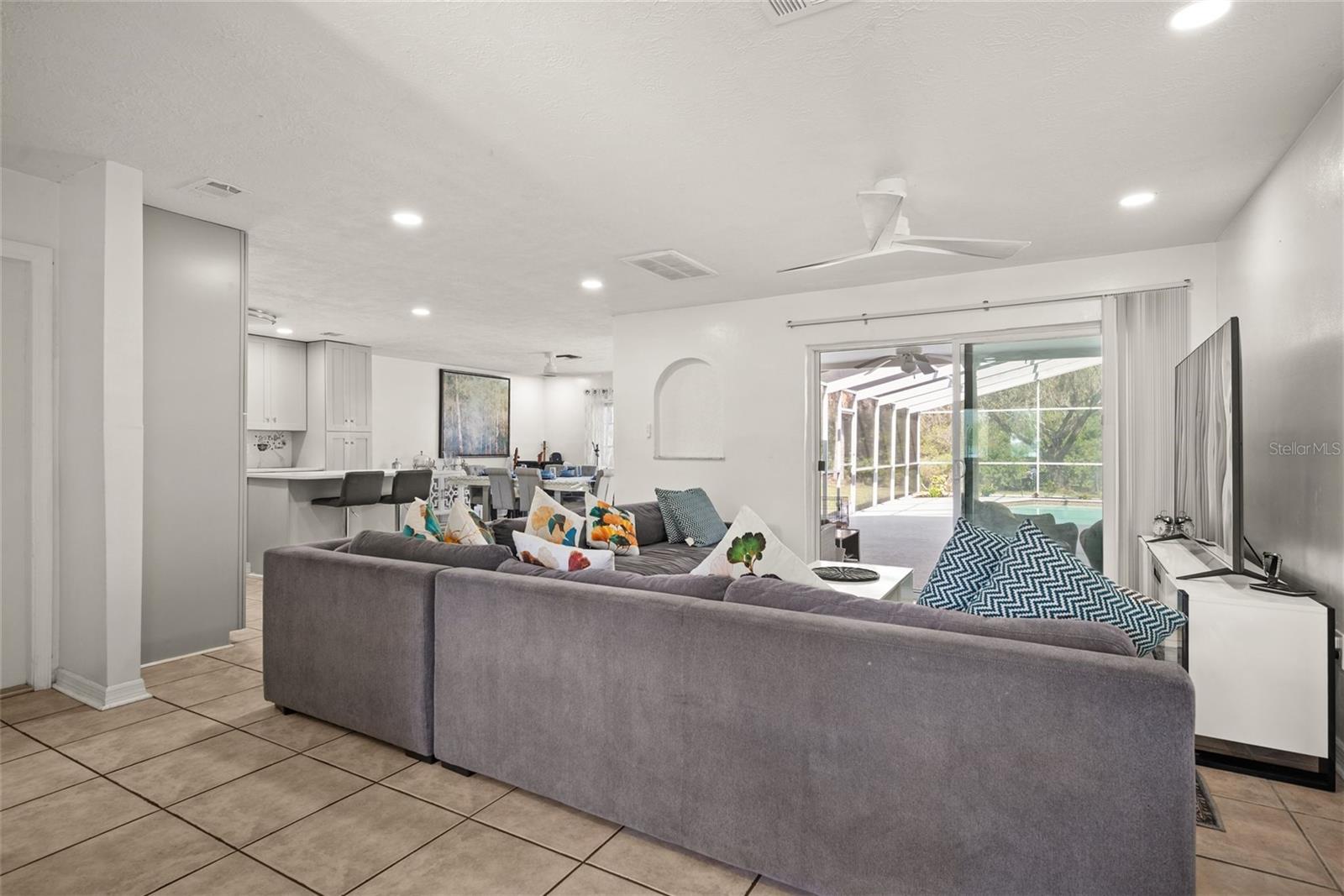 Image 10 of 40 For 8240 Old Post Road