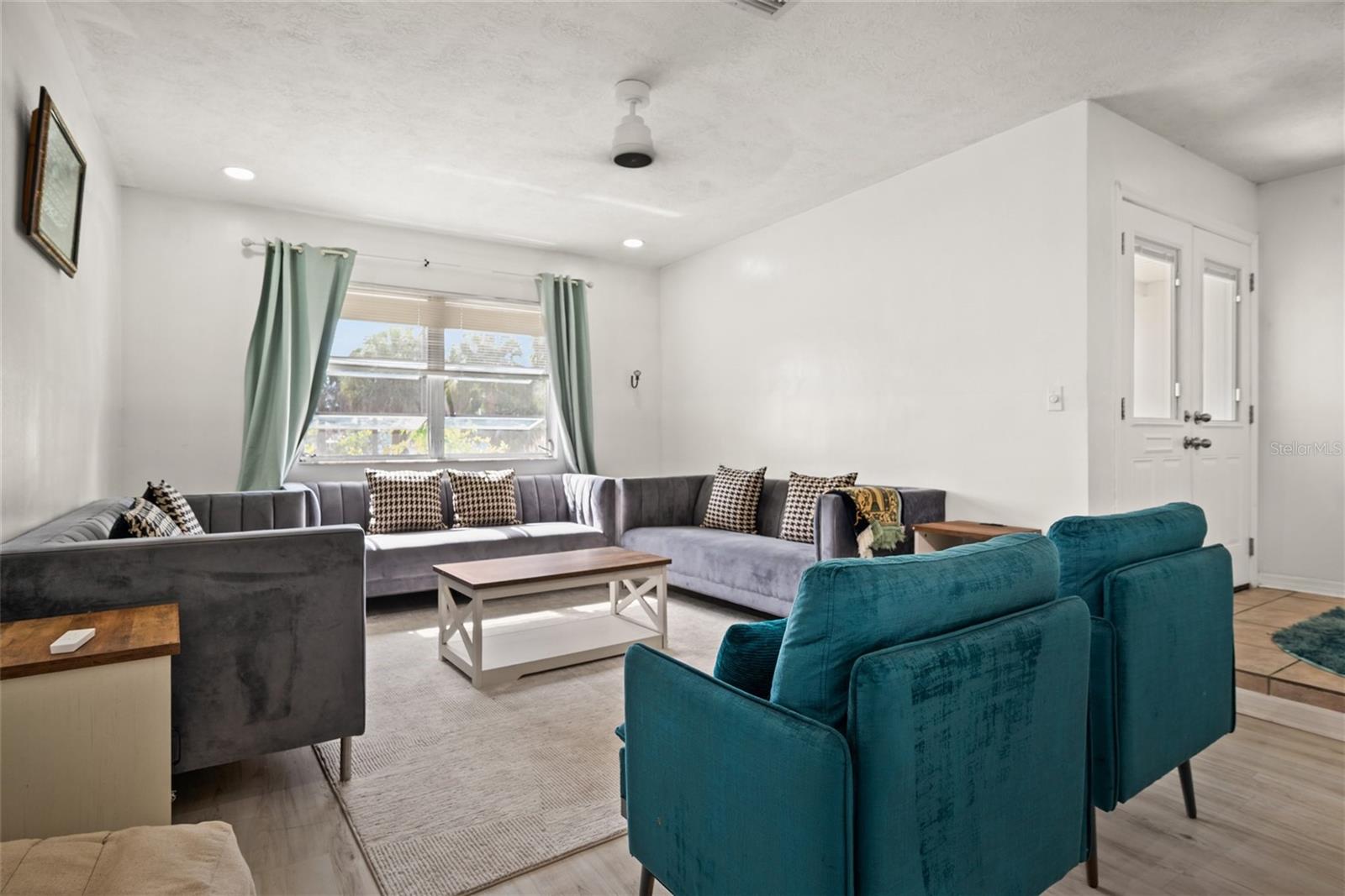 Image 14 of 40 For 8240 Old Post Road