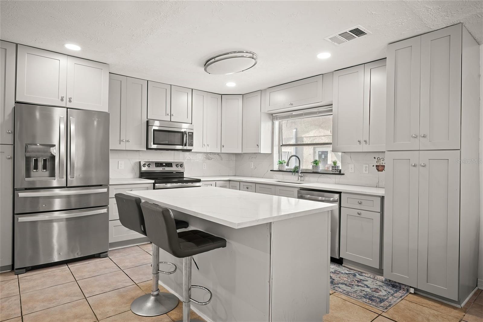 Image 5 of 40 For 8240 Old Post Road