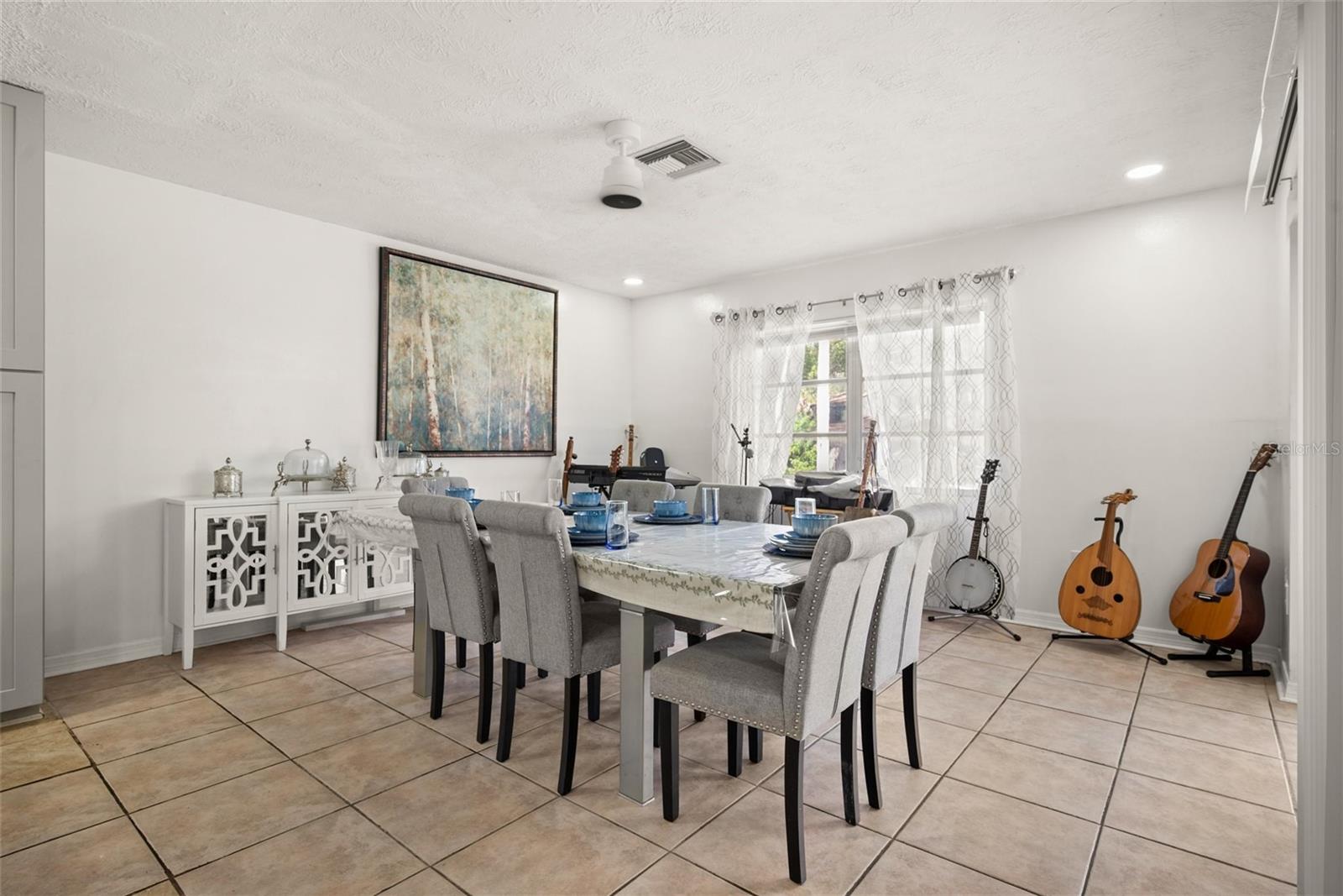 Image 8 of 40 For 8240 Old Post Road