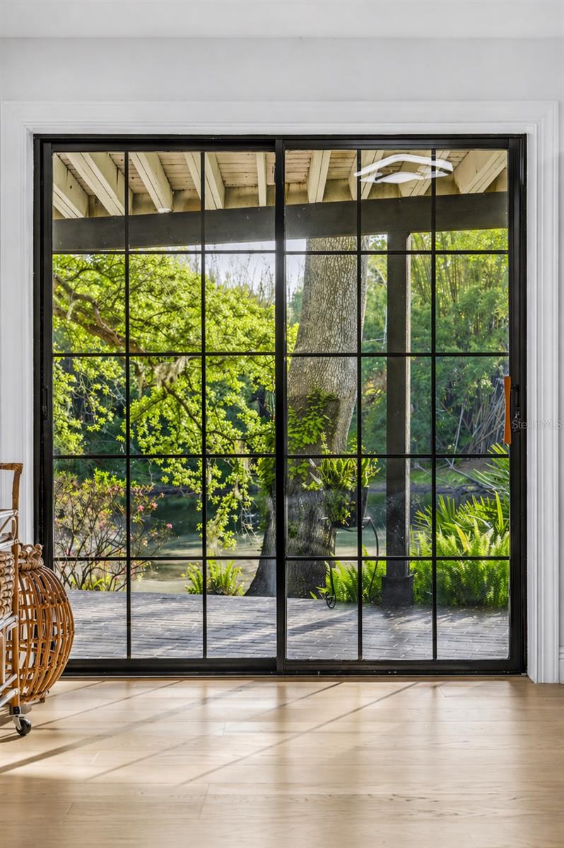 Image 37 of 79 For 900 Oak Hollow Place