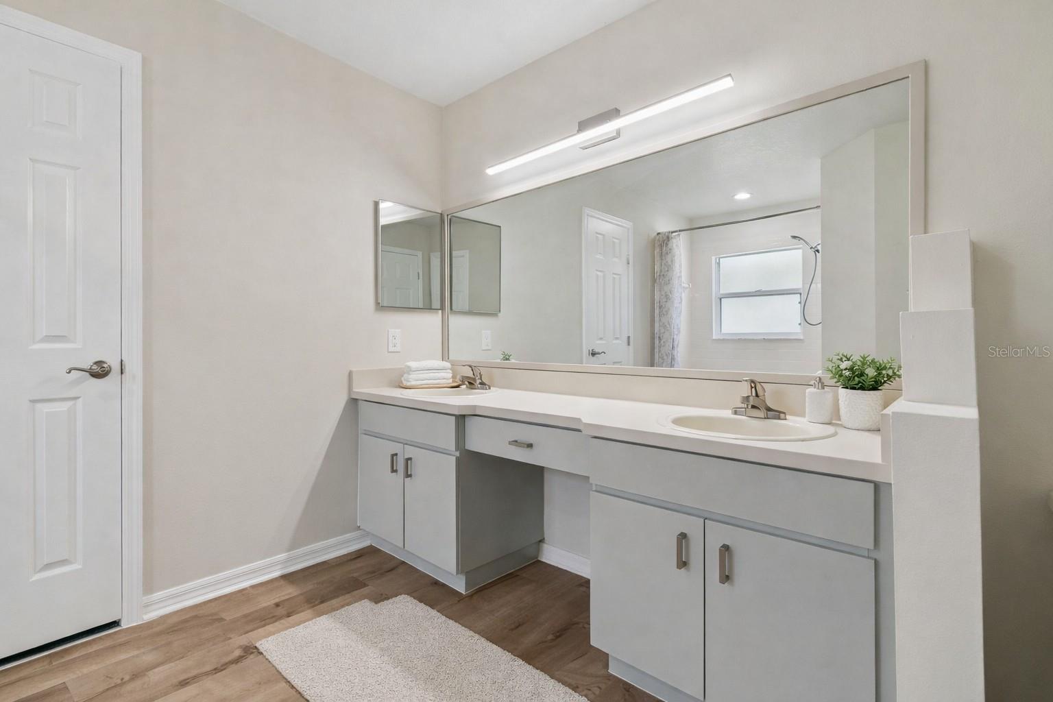 Image 16 of 40 For 1706 Erin Brooke Drive