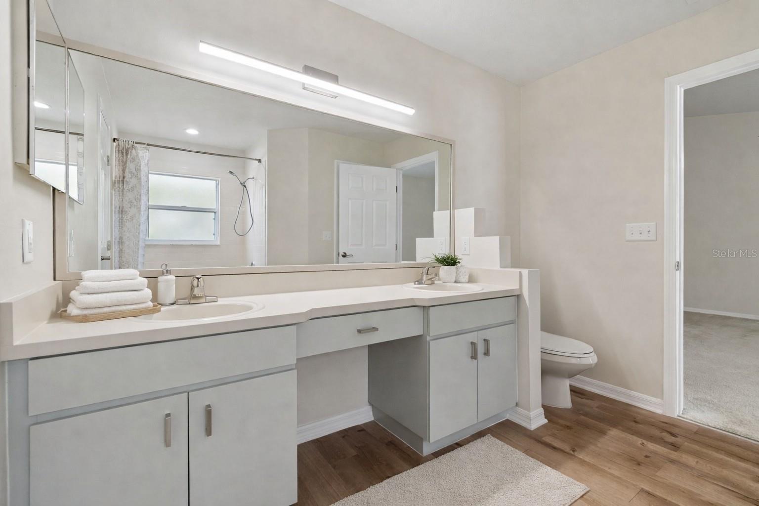 Image 17 of 40 For 1706 Erin Brooke Drive