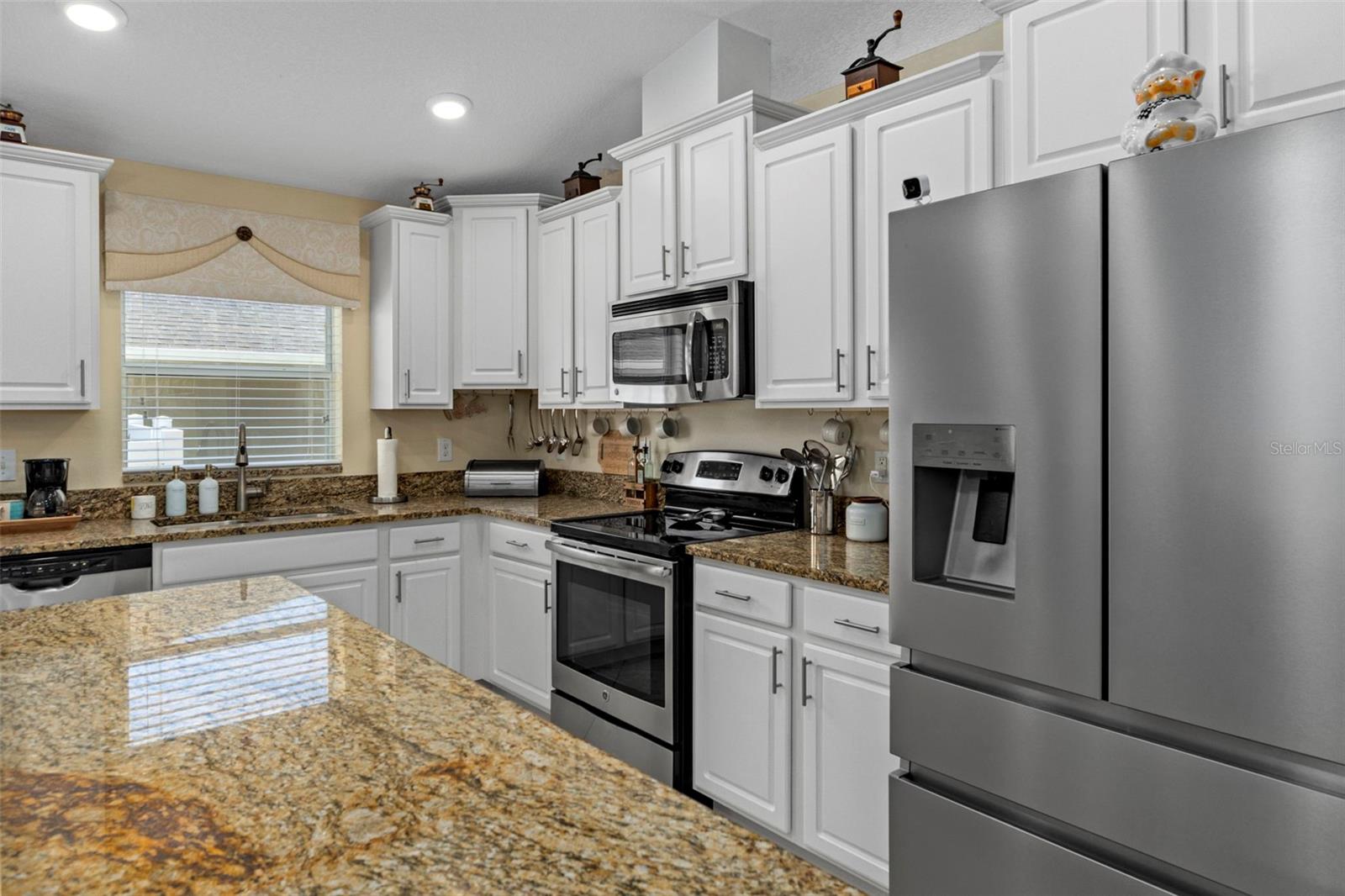 Image 12 of 36 For 18334 Waydale Loop