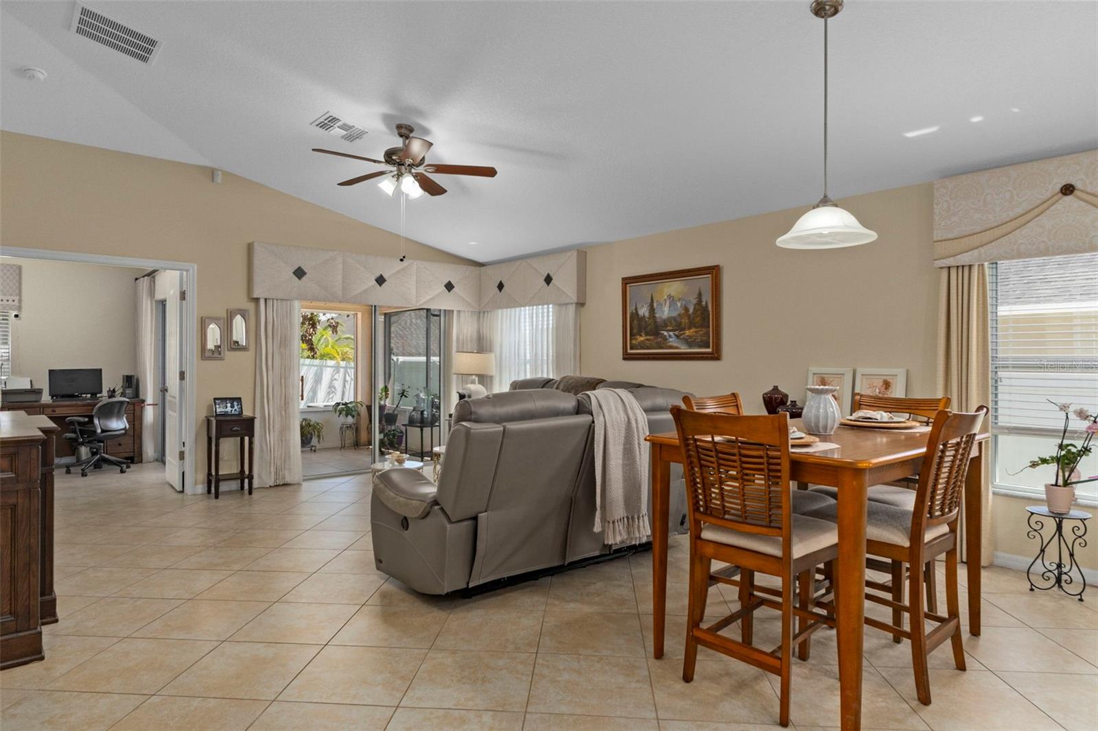 Image 17 of 36 For 18334 Waydale Loop