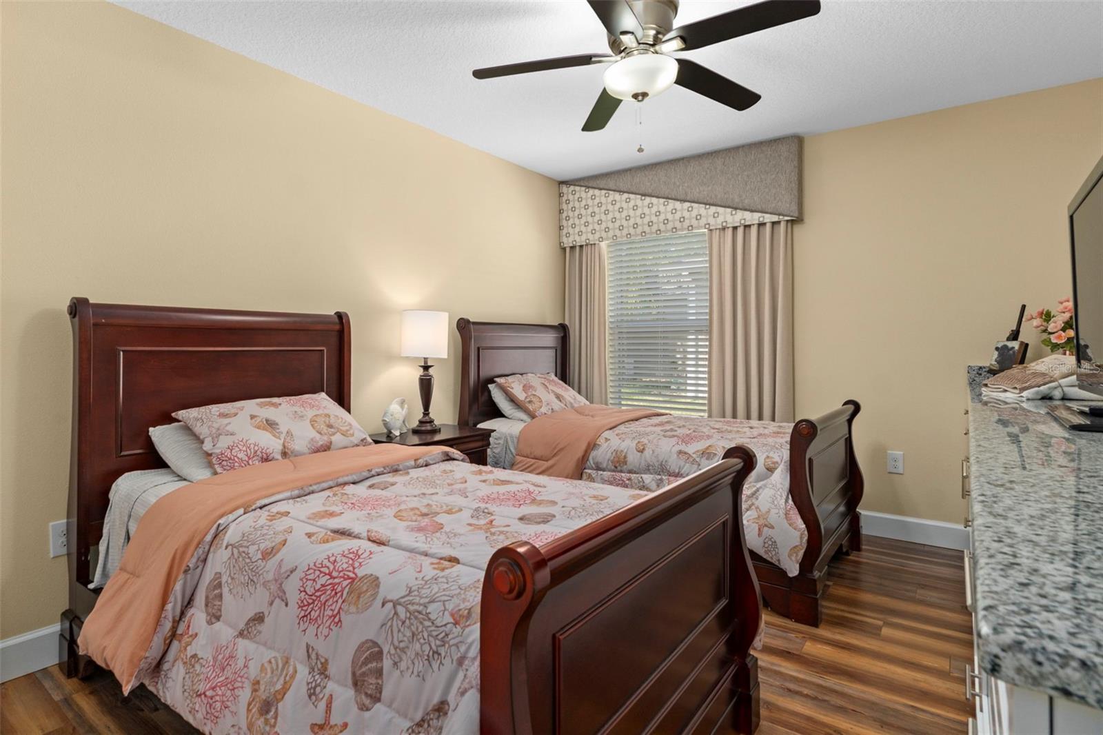 Image 26 of 36 For 18334 Waydale Loop