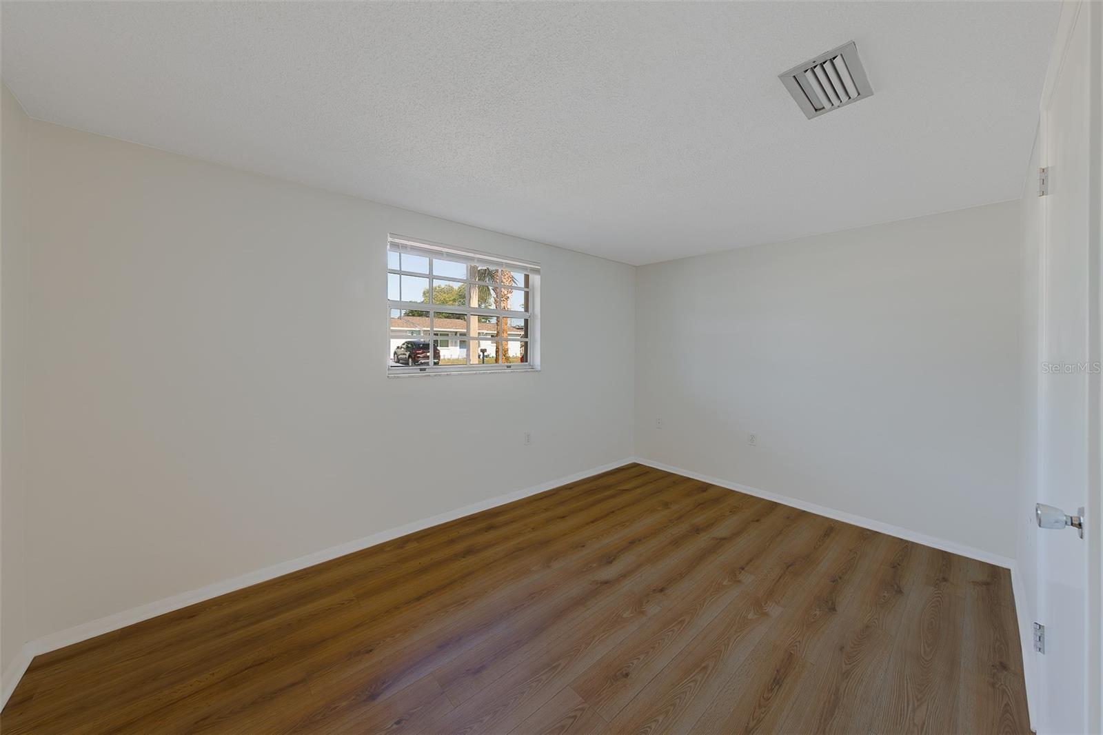 Image 12 of 27 For 9830 Rainbow Lane