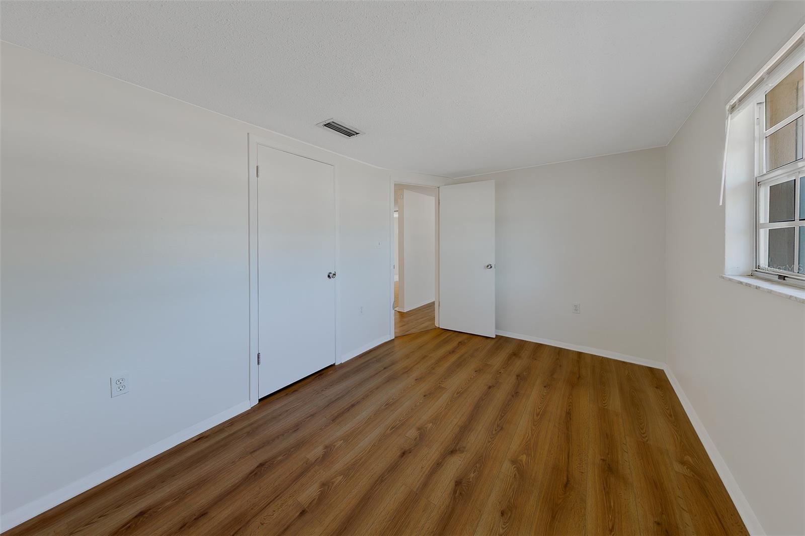 Image 13 of 27 For 9830 Rainbow Lane