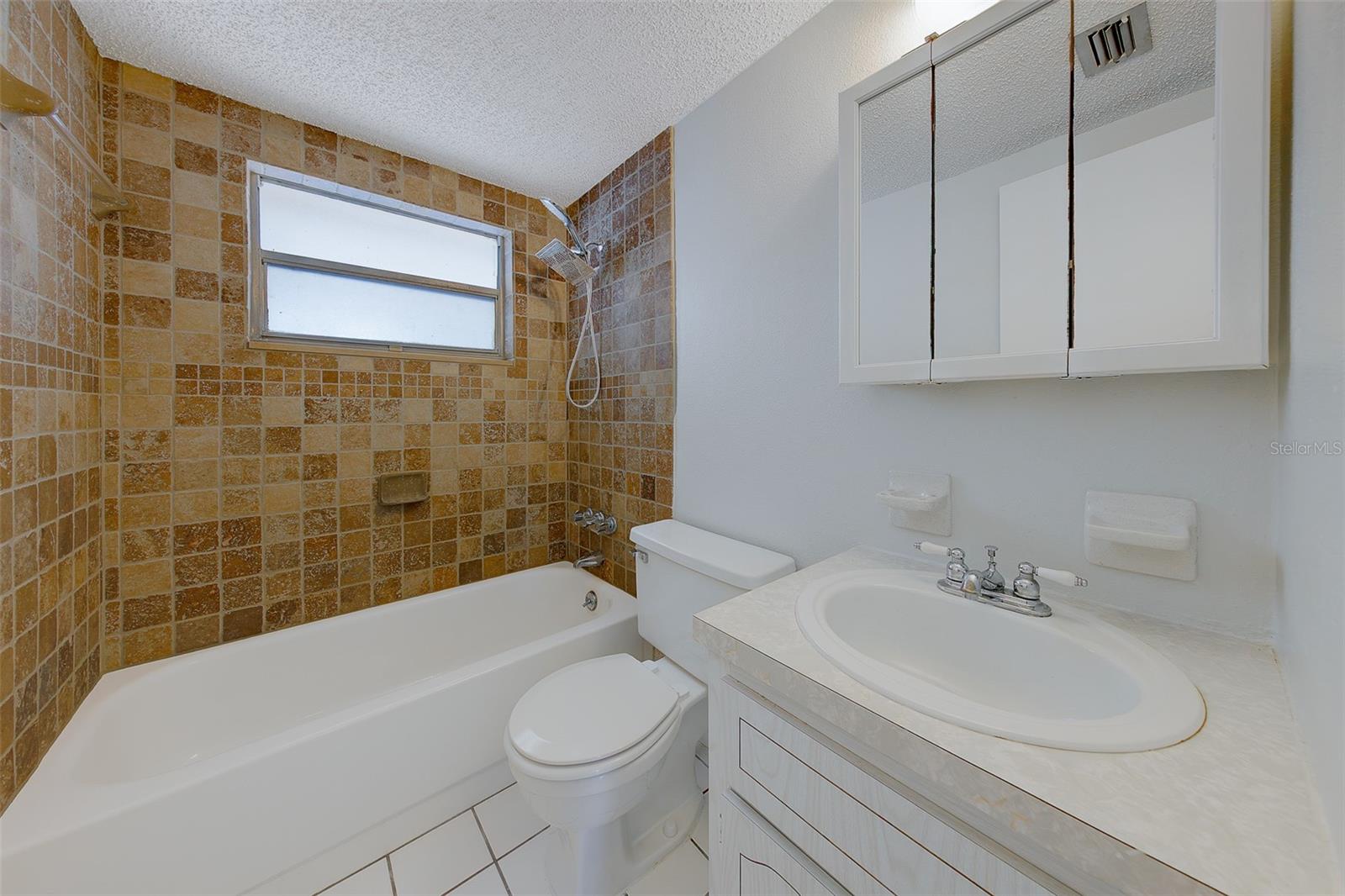 Image 15 of 27 For 9830 Rainbow Lane