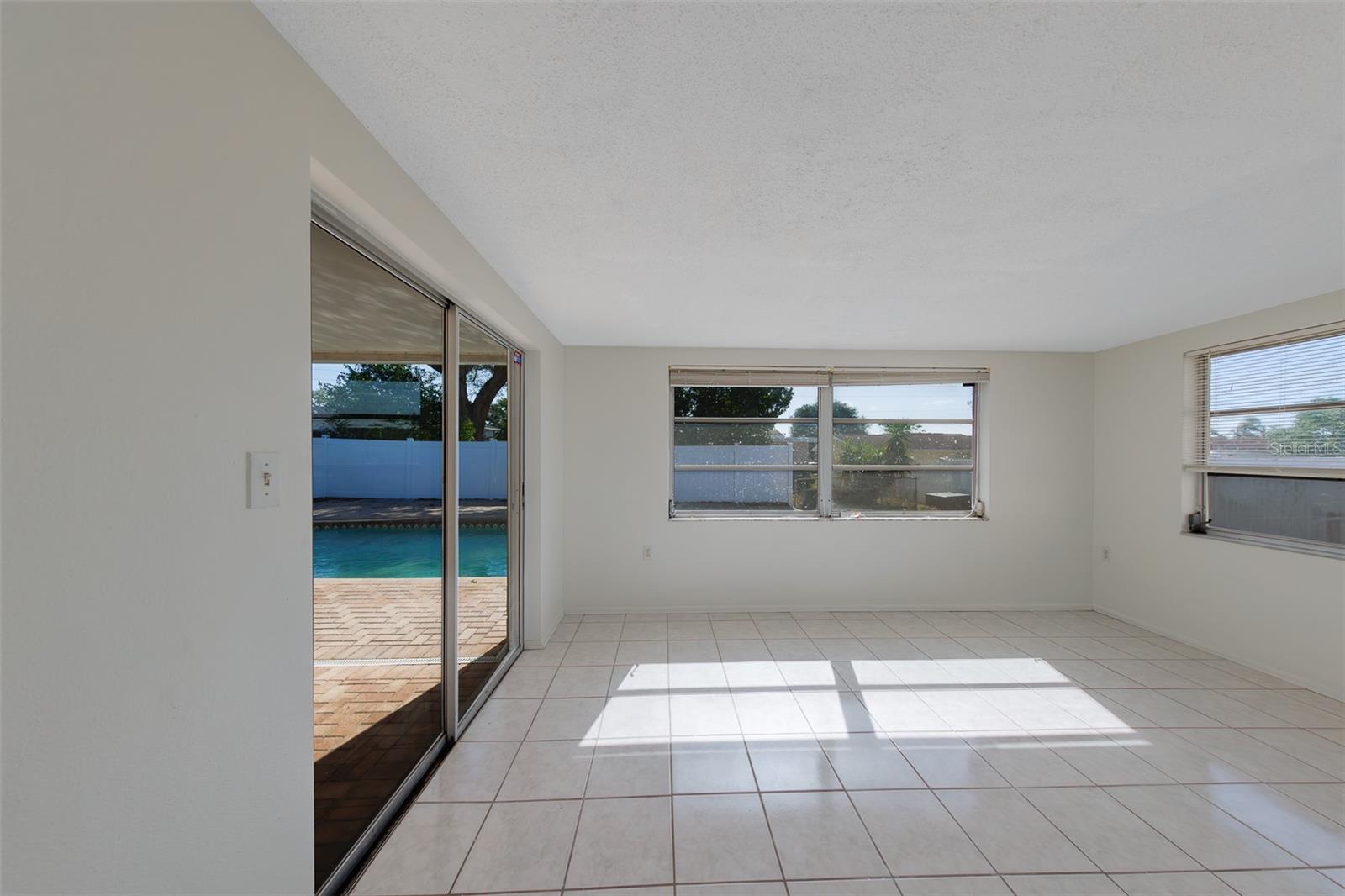 Image 20 of 27 For 9830 Rainbow Lane