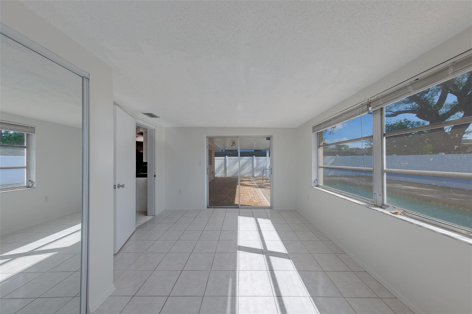 Image 21 of 27 For 9830 Rainbow Lane