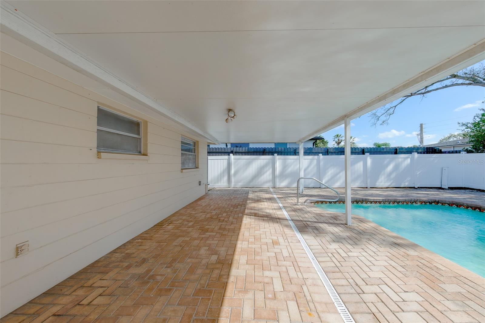 Image 23 of 27 For 9830 Rainbow Lane