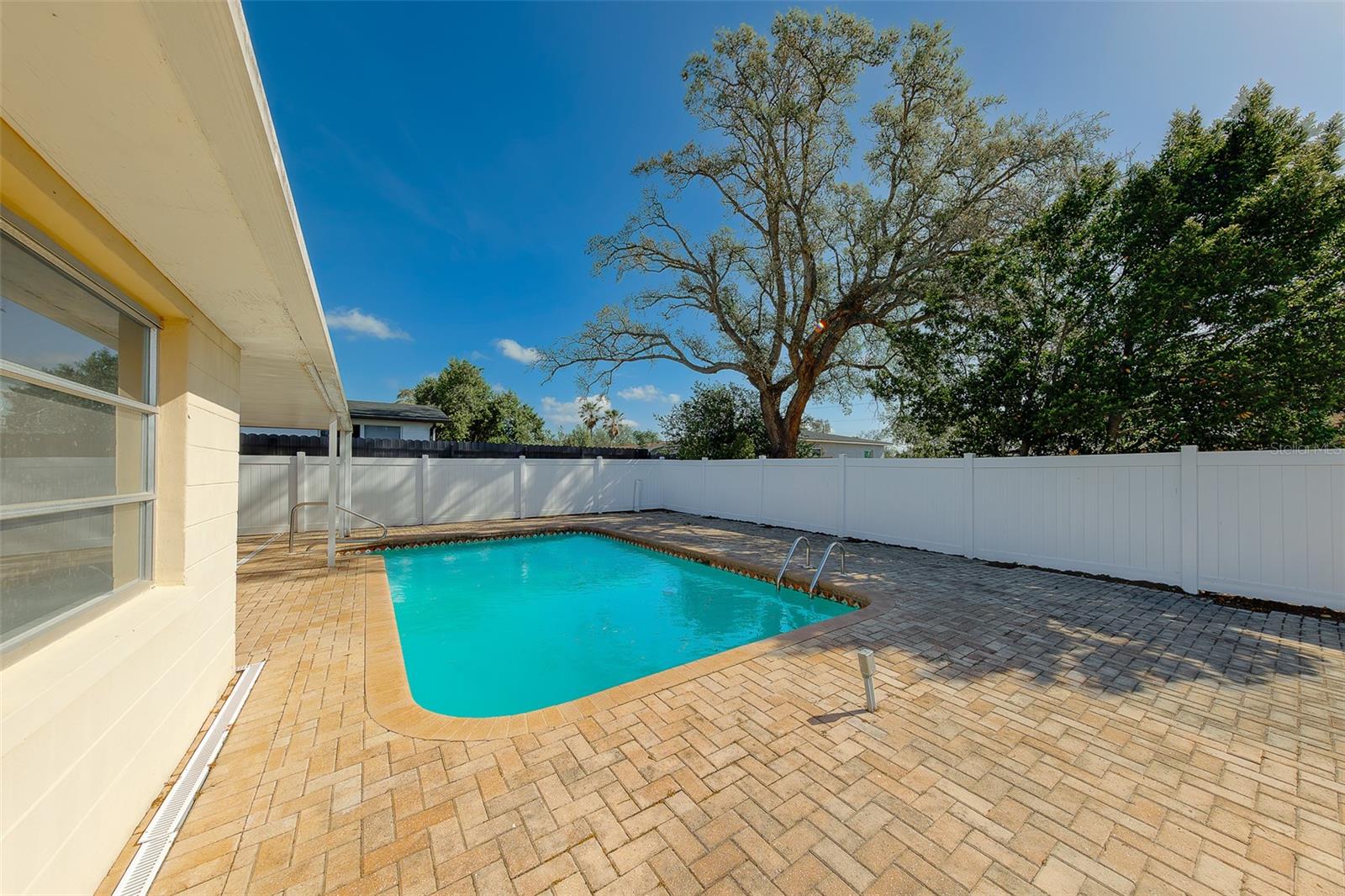 Image 25 of 27 For 9830 Rainbow Lane