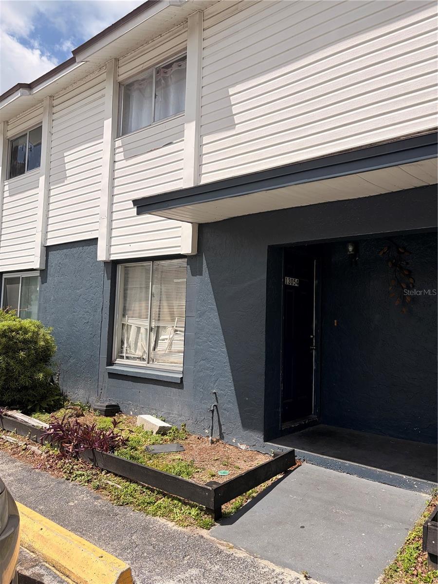 Image 2 of 2 For 13054 Londondary Place