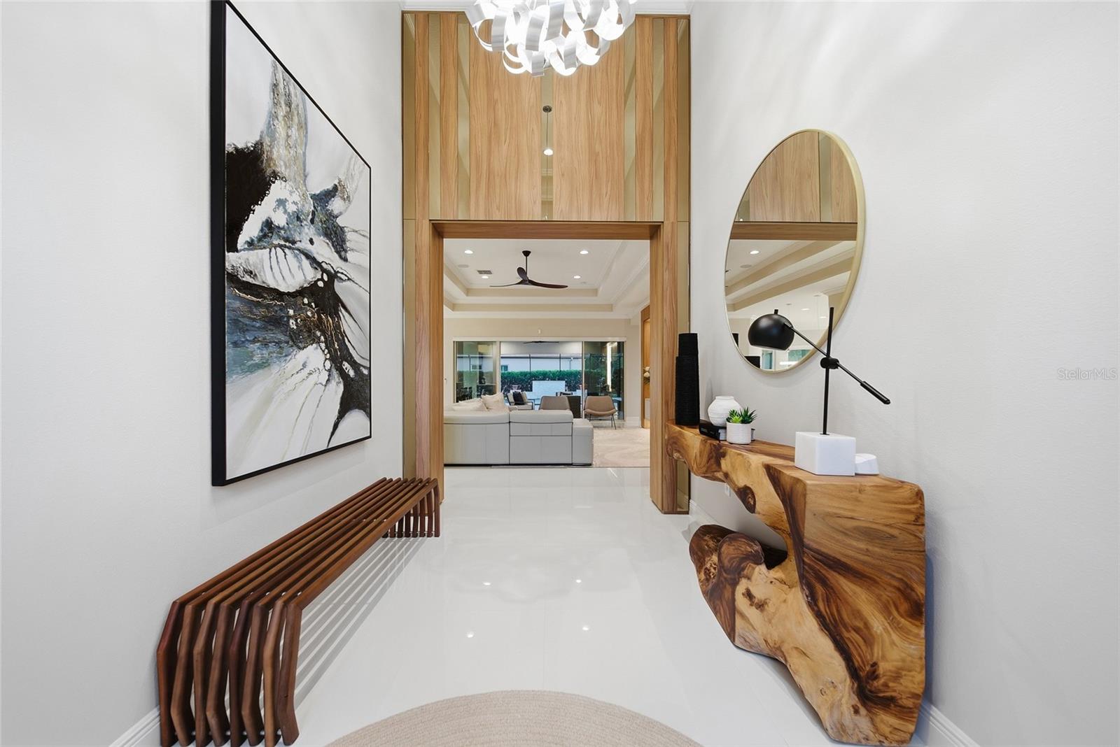 Image 10 of 100 For 2420 Coco Palm Circle