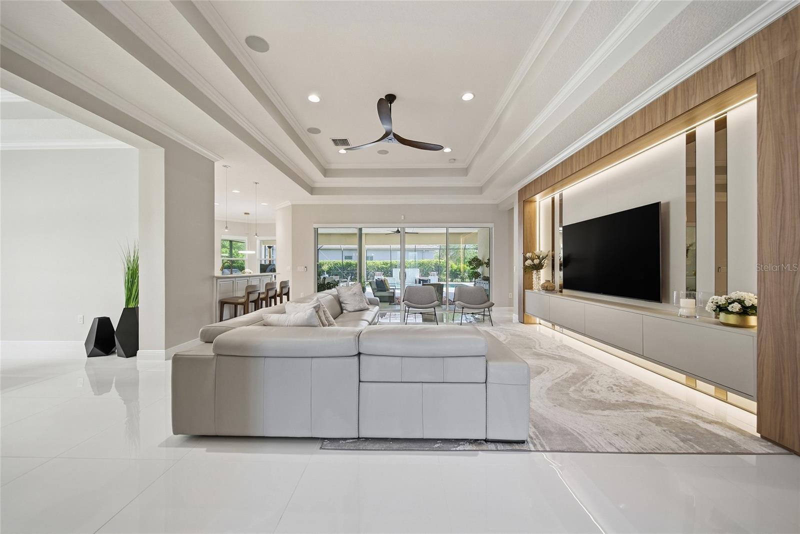 Image 13 of 100 For 2420 Coco Palm Circle