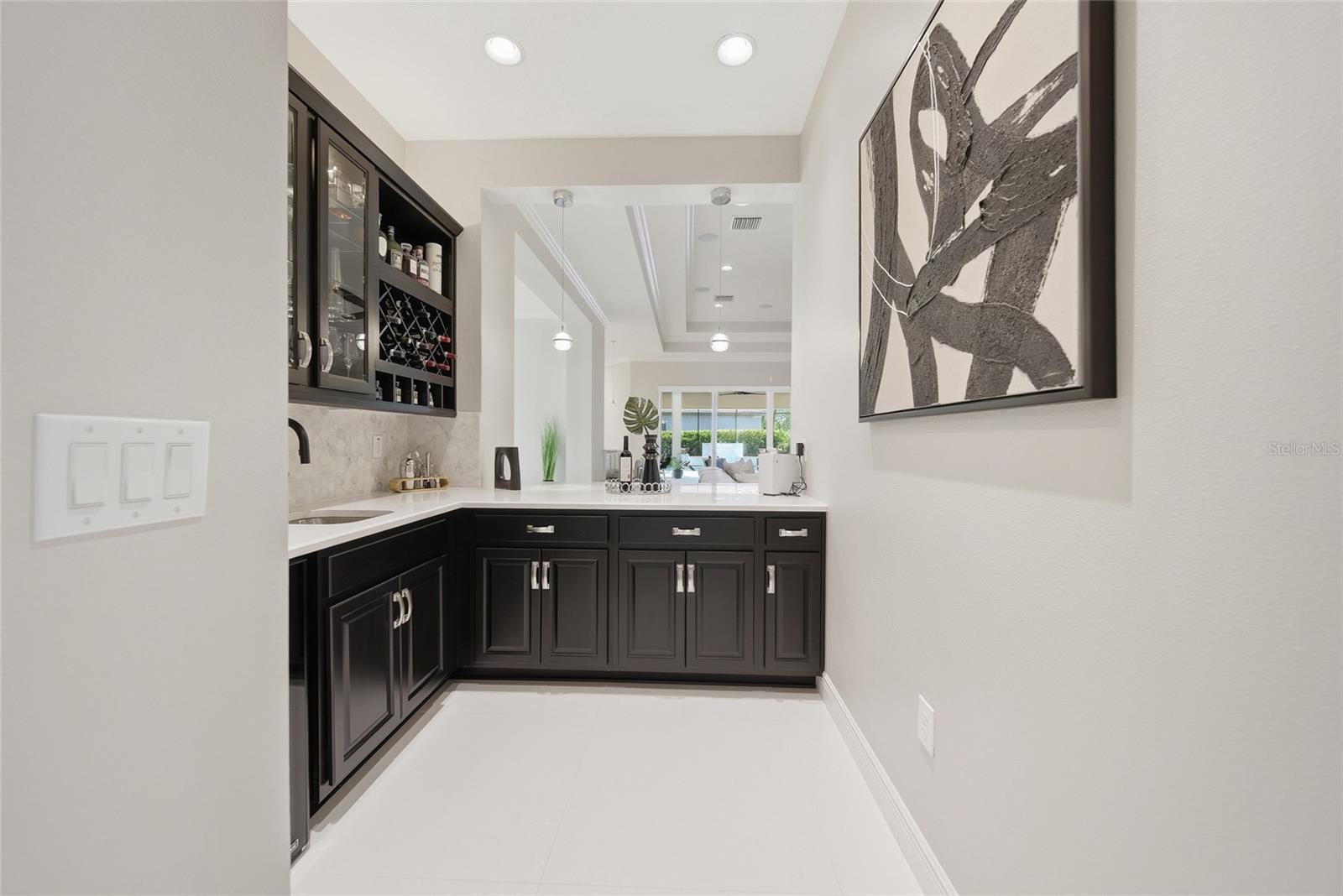 Image 18 of 100 For 2420 Coco Palm Circle