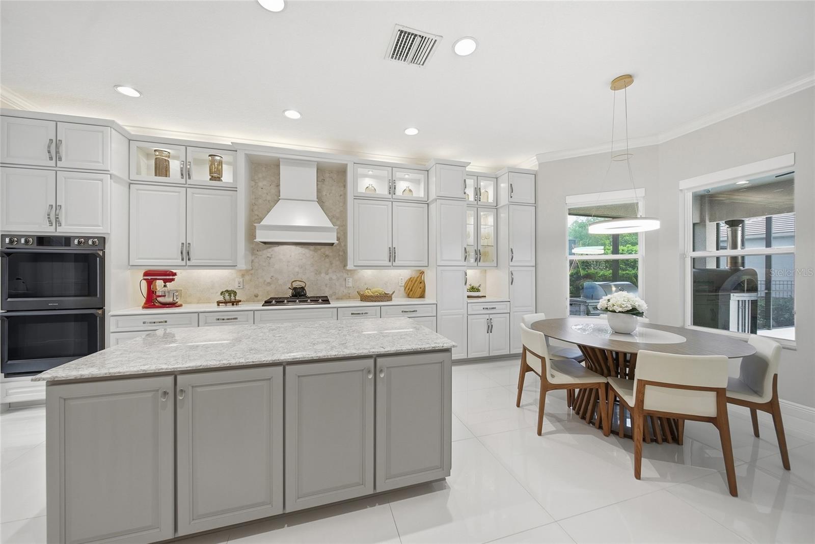 Image 23 of 100 For 2420 Coco Palm Circle