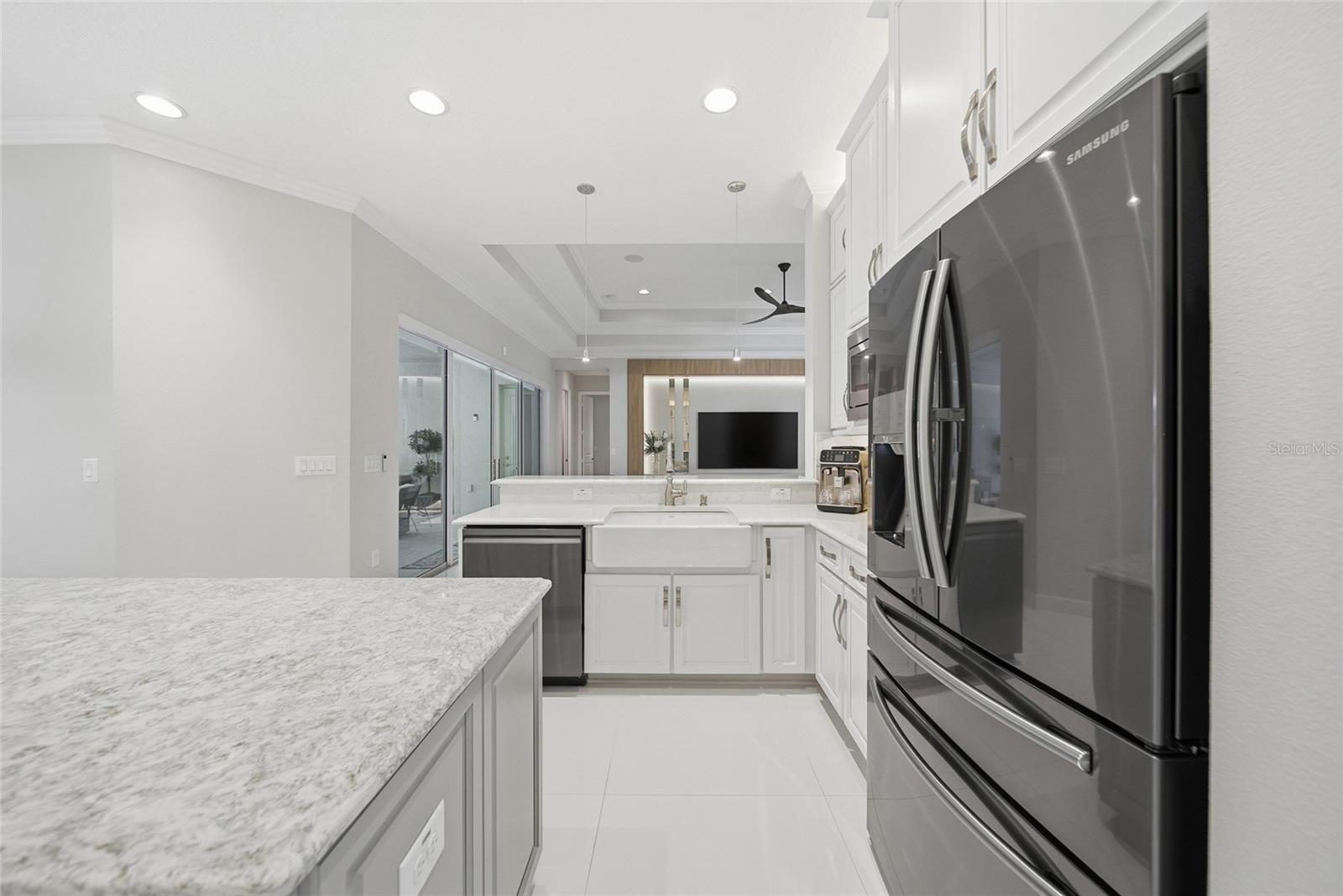 Image 29 of 100 For 2420 Coco Palm Circle