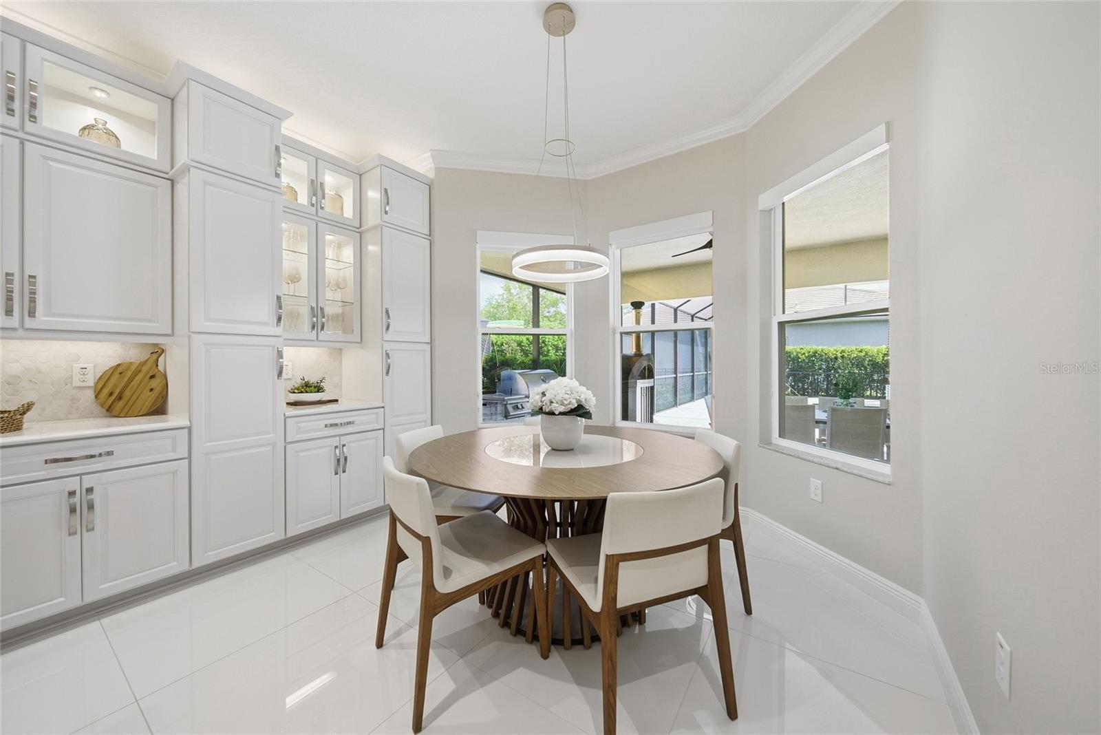 Image 31 of 100 For 2420 Coco Palm Circle