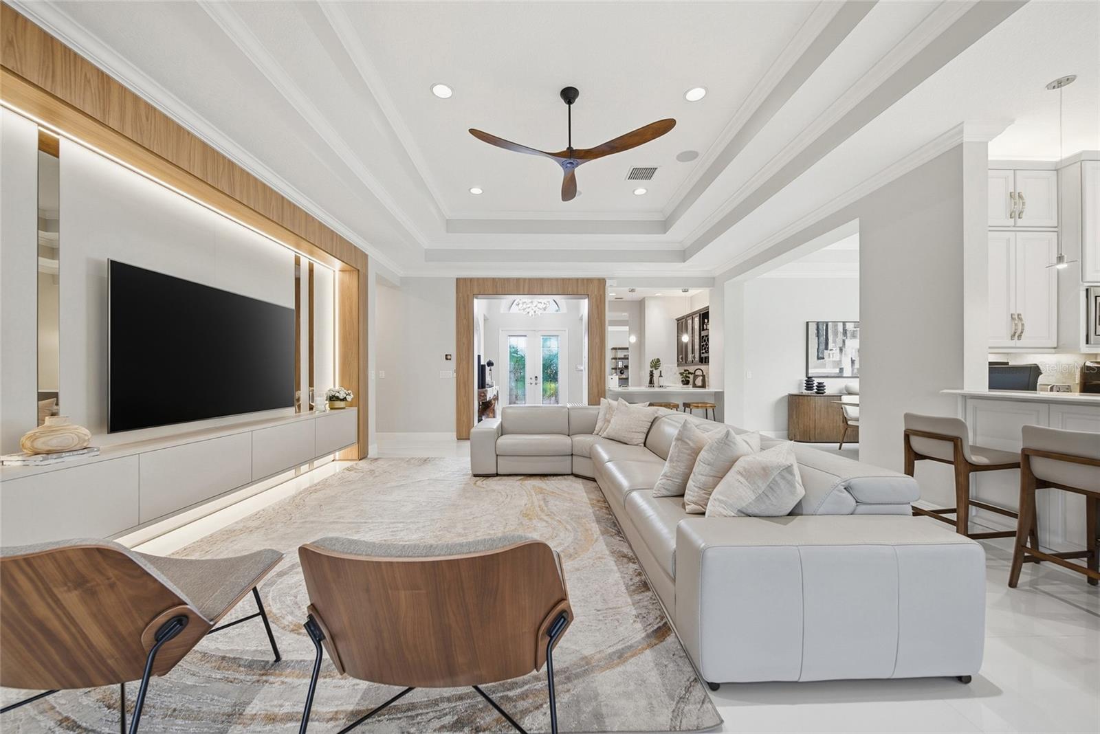 Image 33 of 100 For 2420 Coco Palm Circle