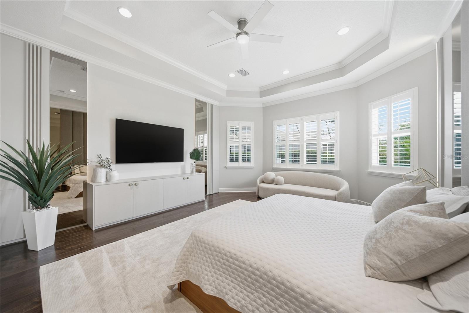 Image 37 of 100 For 2420 Coco Palm Circle