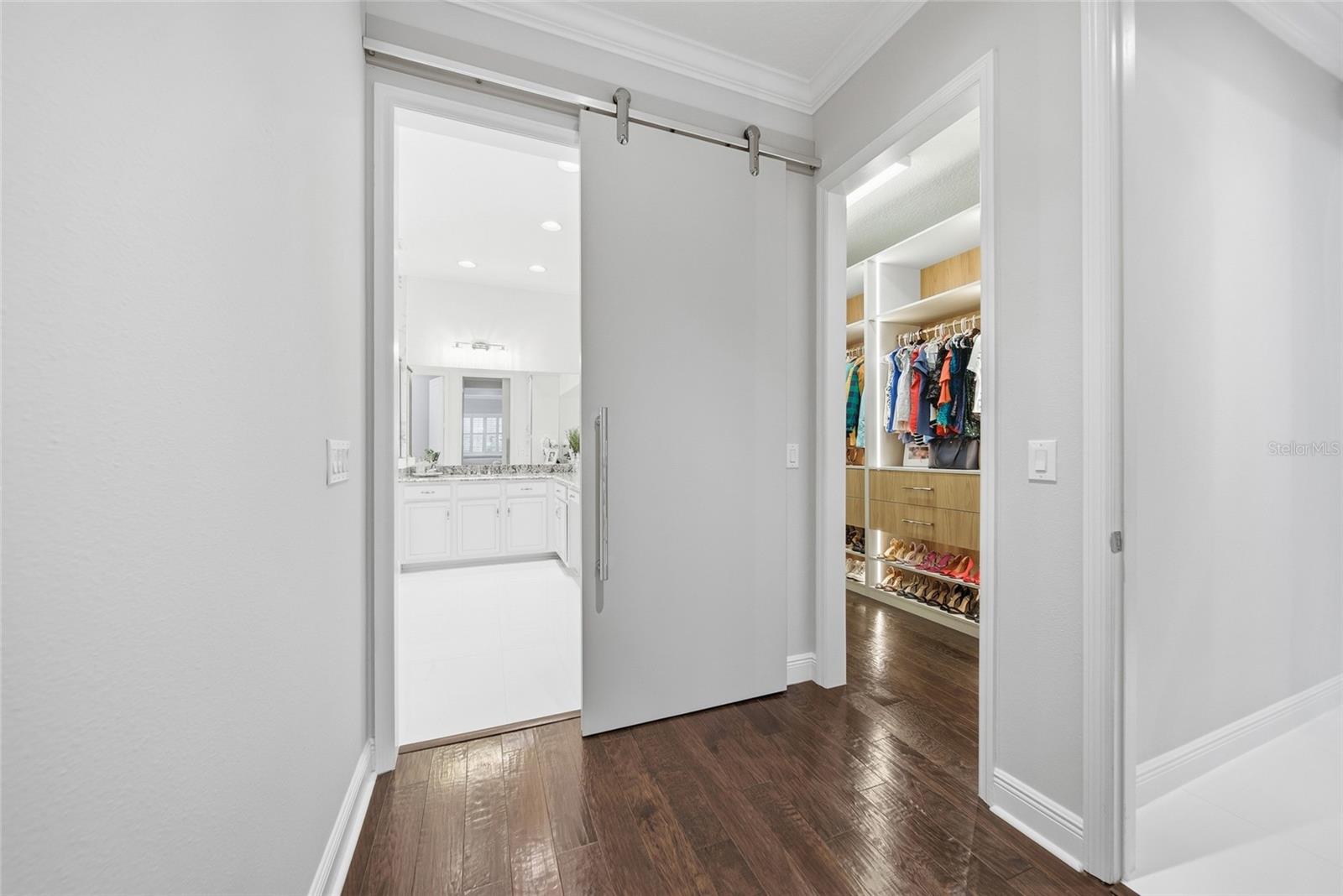 Image 40 of 100 For 2420 Coco Palm Circle