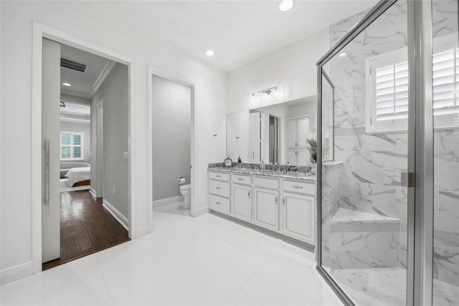 Image 45 of 100 For 2420 Coco Palm Circle