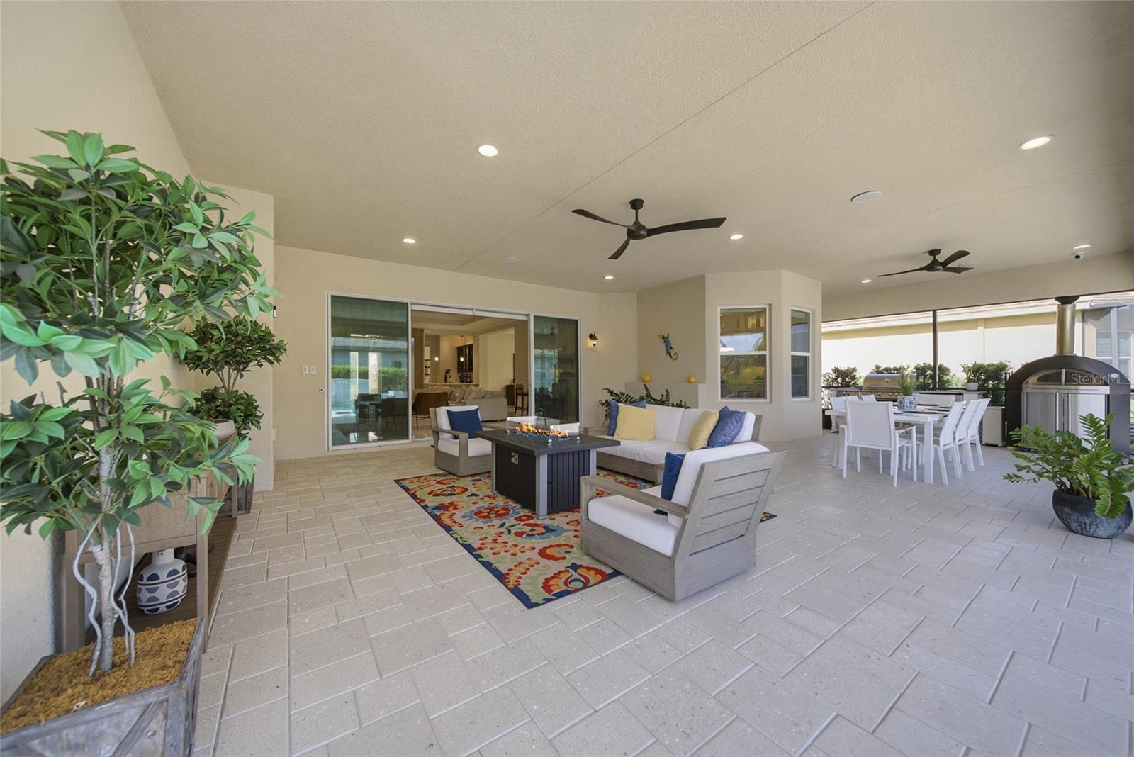 Image 61 of 100 For 2420 Coco Palm Circle