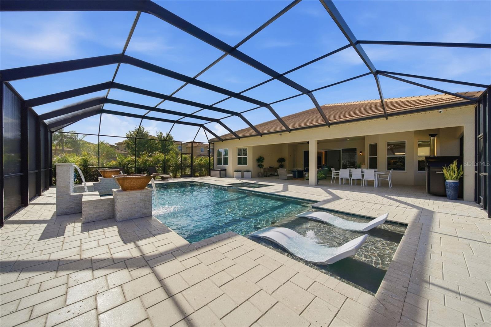 Image 67 of 100 For 2420 Coco Palm Circle