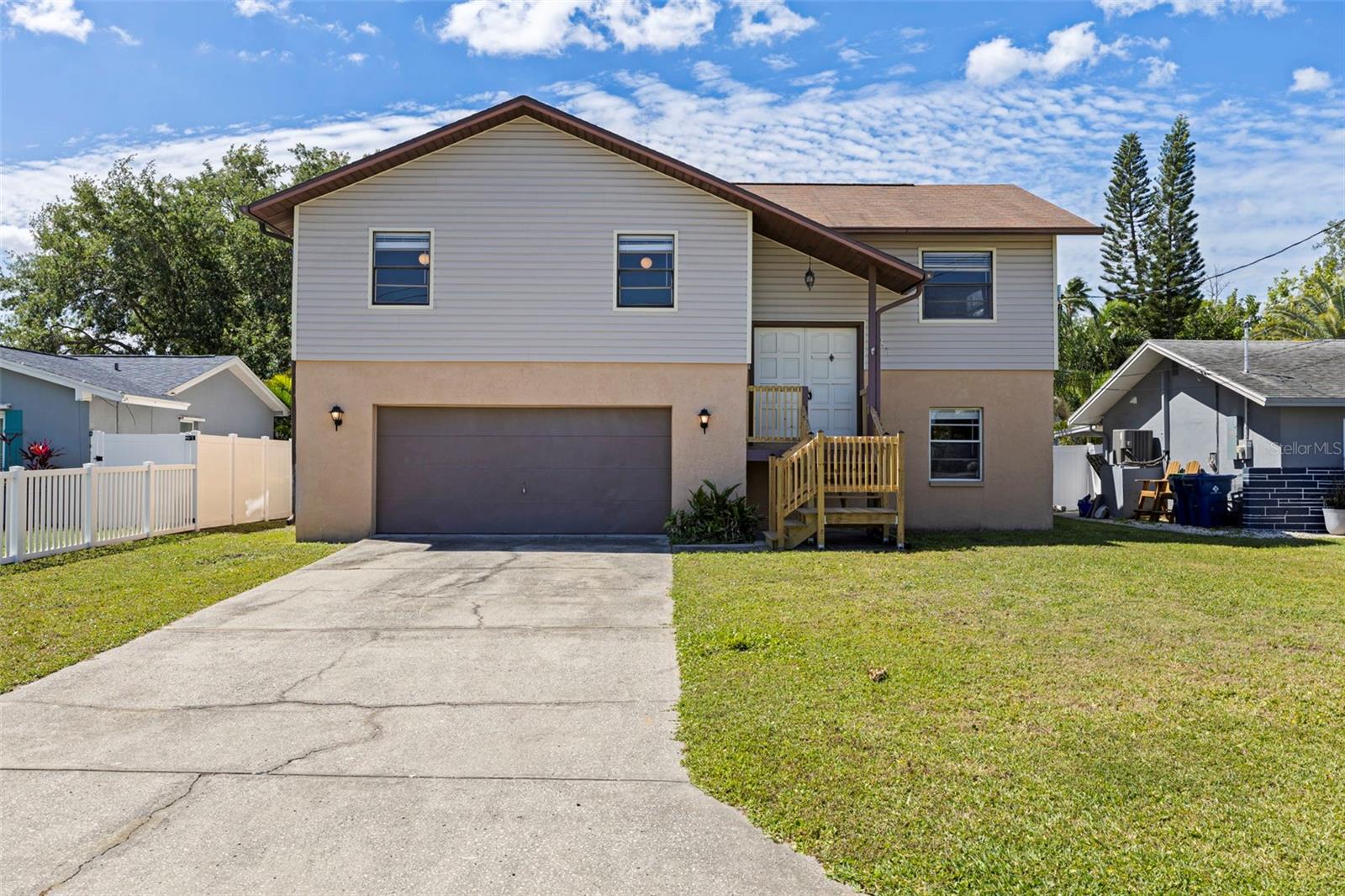 Details for 334 Crosswinds Drive, PALM HARBOR, FL 34683