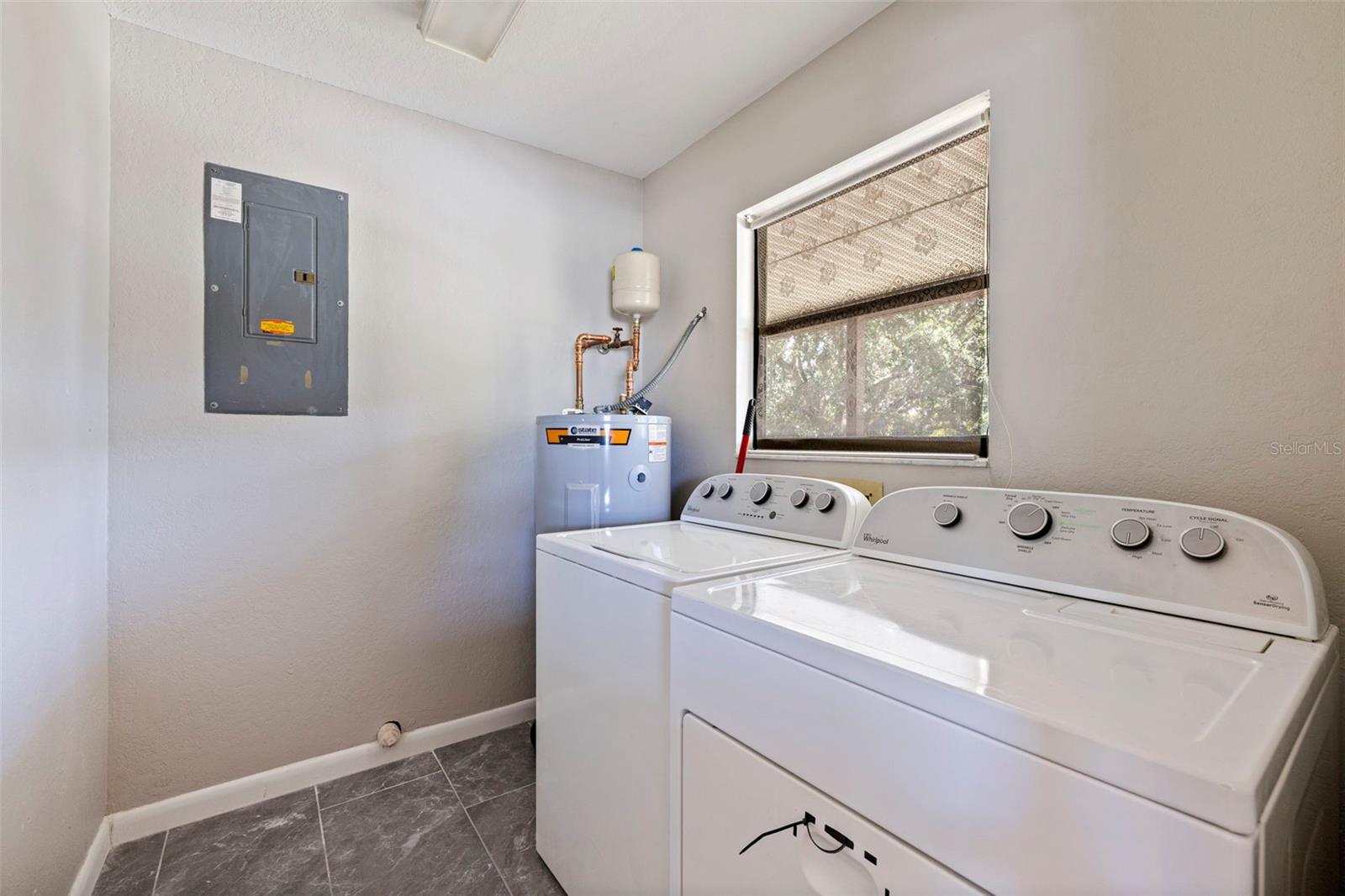 Image 15 of 43 For 334 Crosswinds Drive