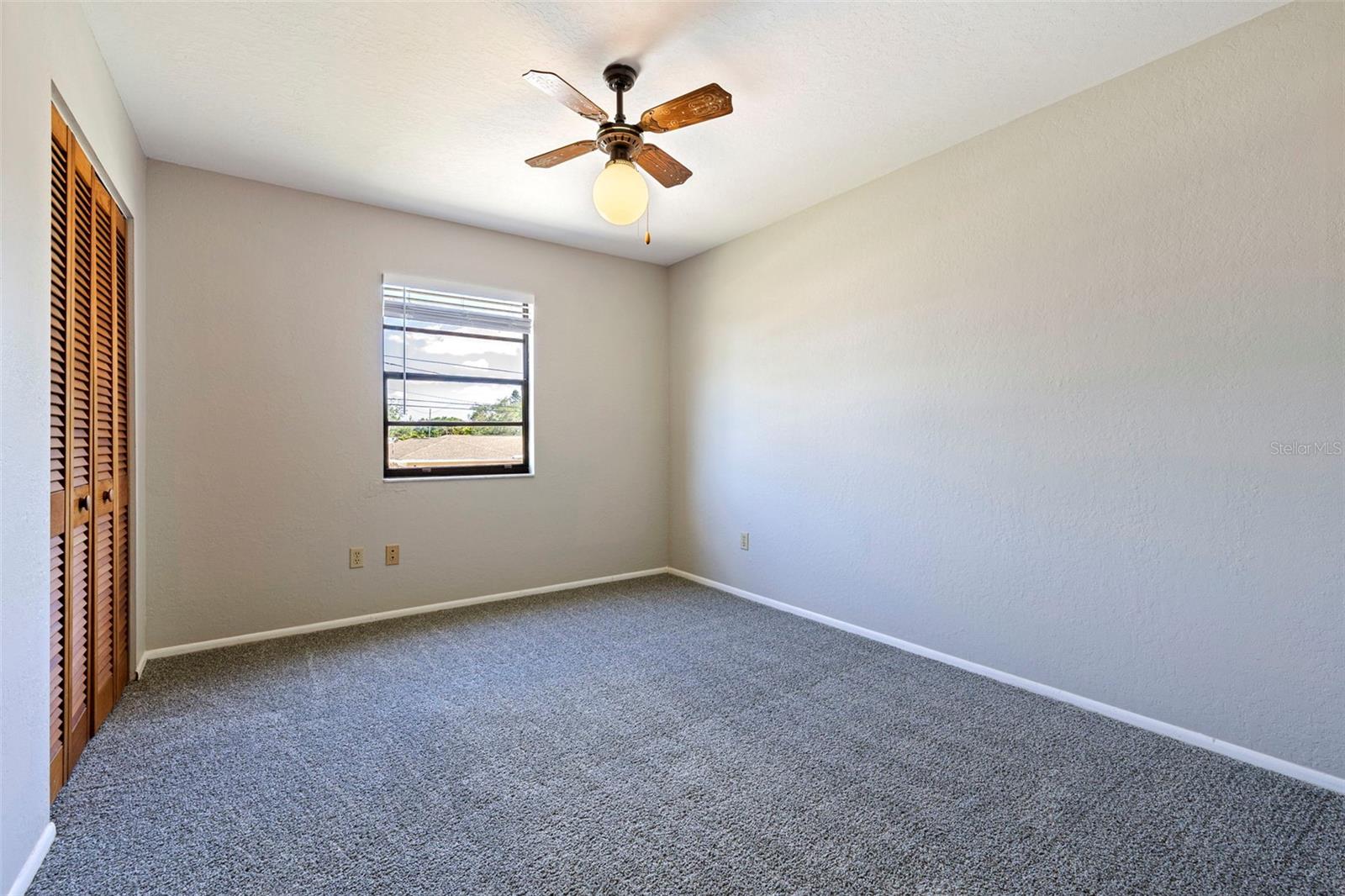 Image 22 of 43 For 334 Crosswinds Drive