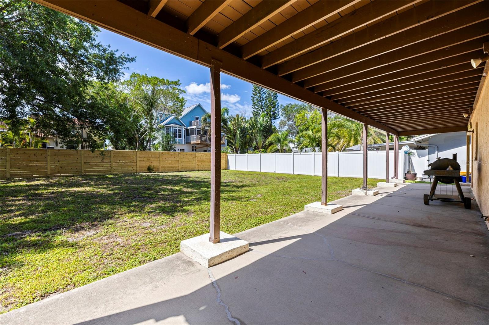 Image 32 of 43 For 334 Crosswinds Drive