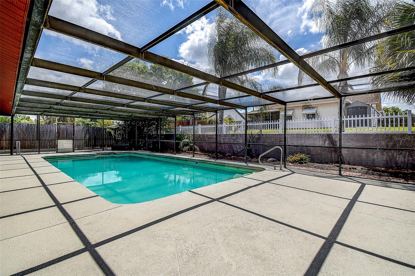 Image 11 of 40 For 7556 High Pines Court