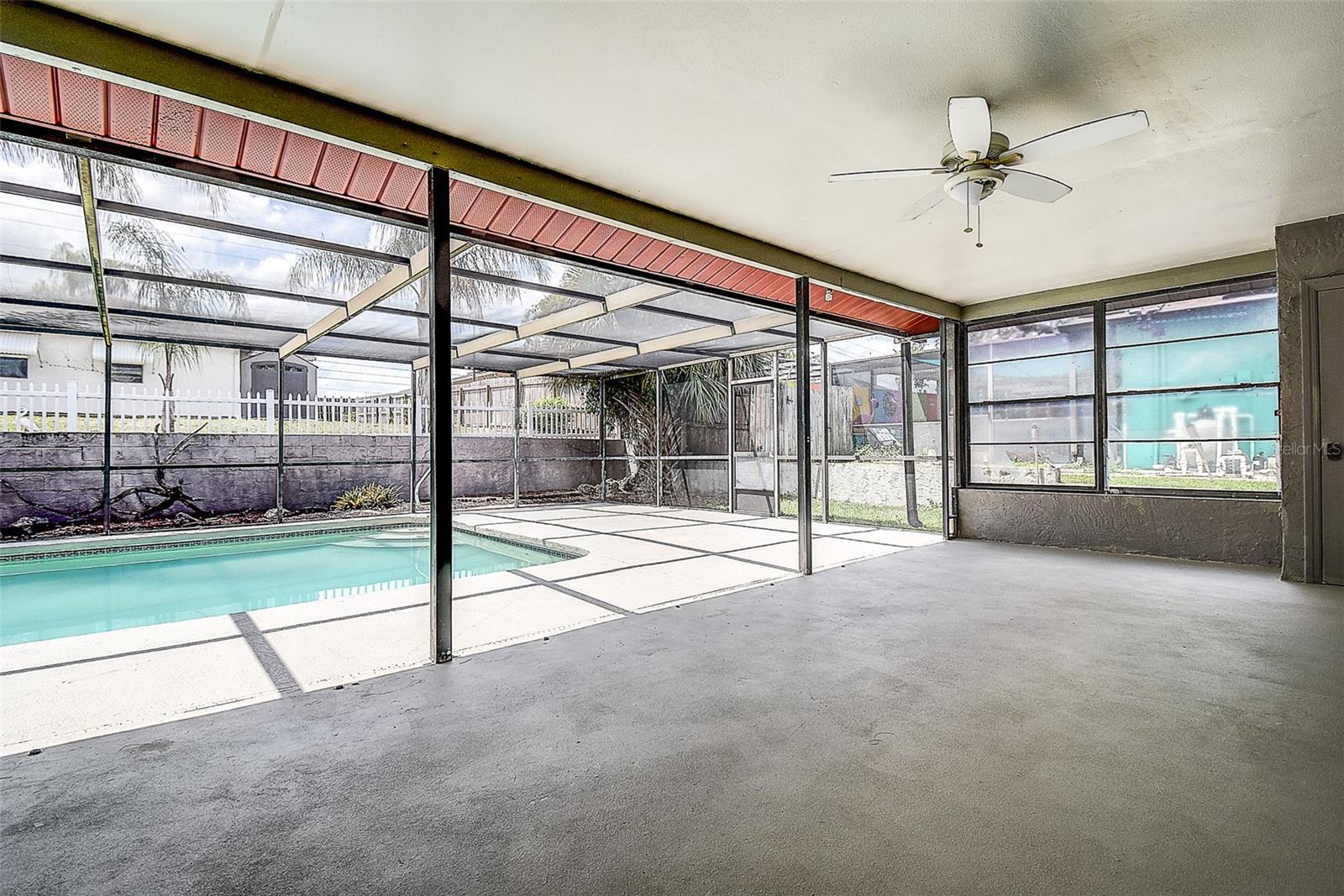 Image 12 of 40 For 7556 High Pines Court