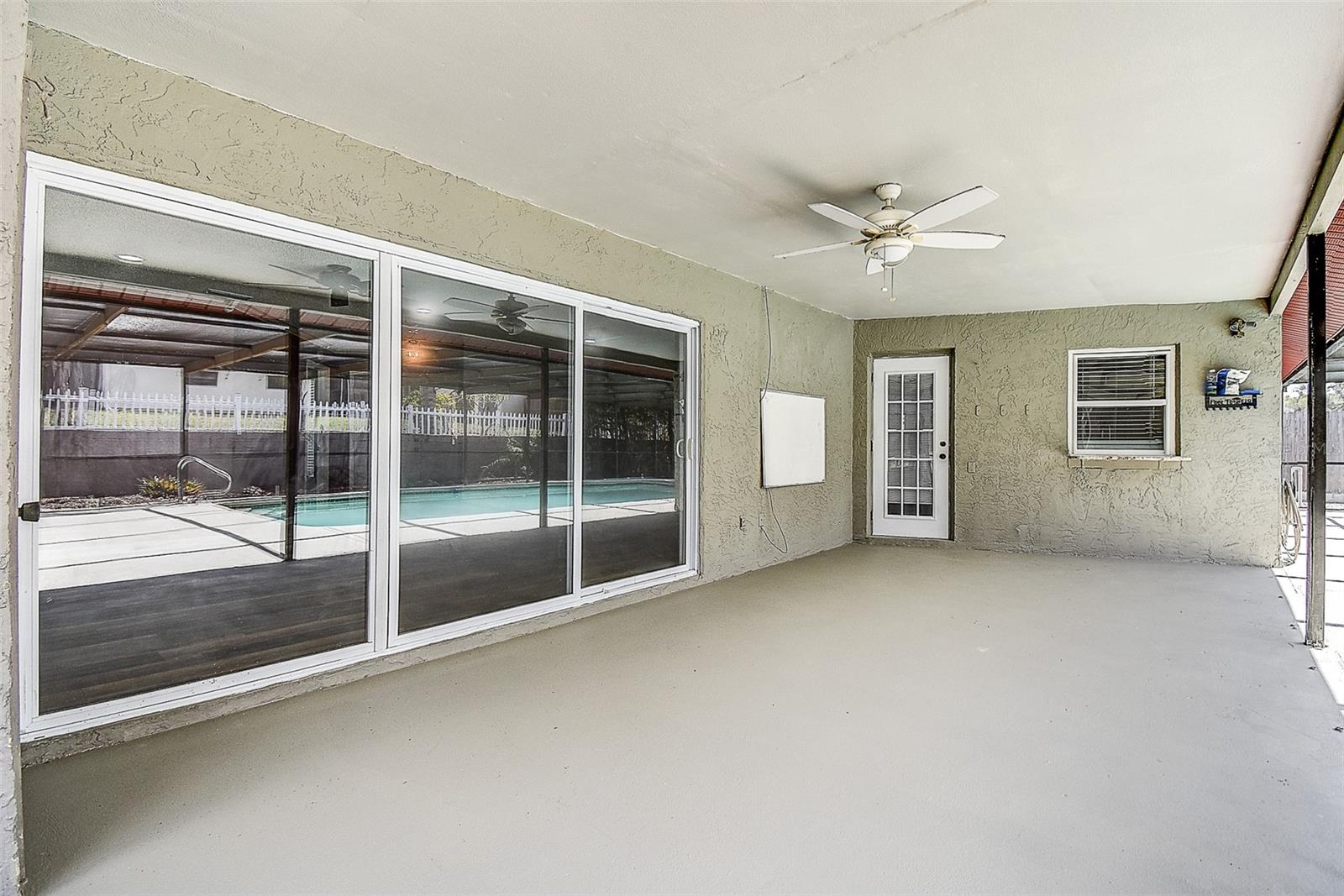 Image 13 of 40 For 7556 High Pines Court