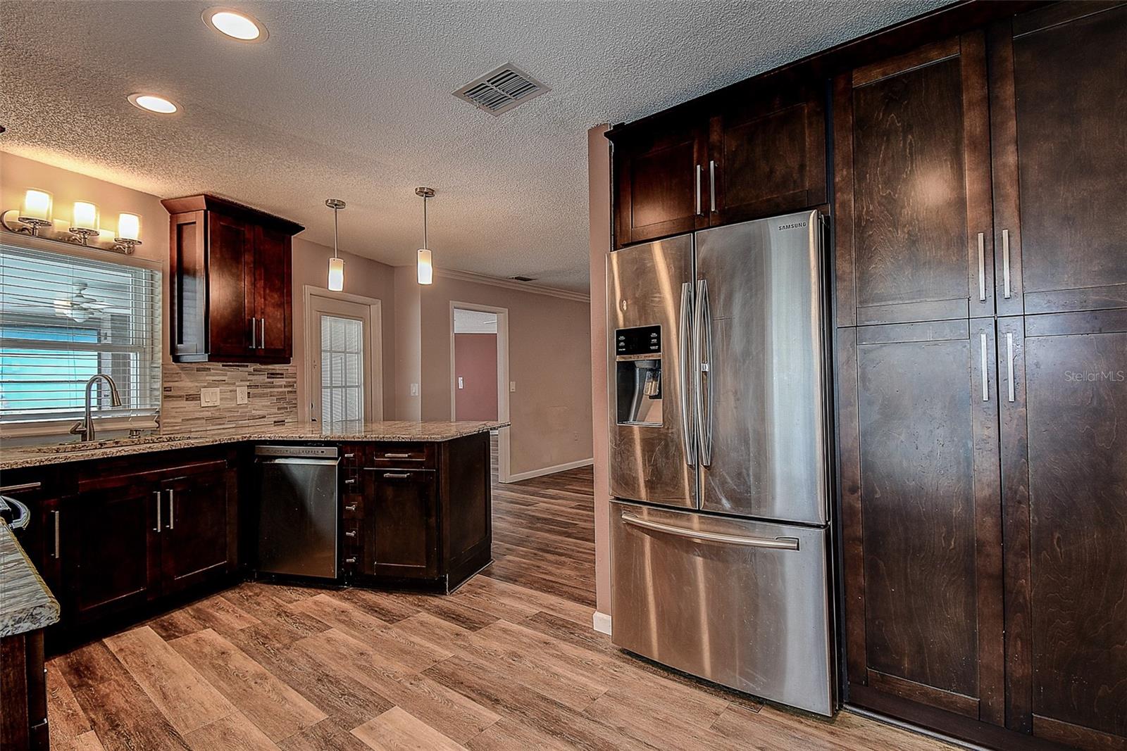 Image 21 of 40 For 7556 High Pines Court